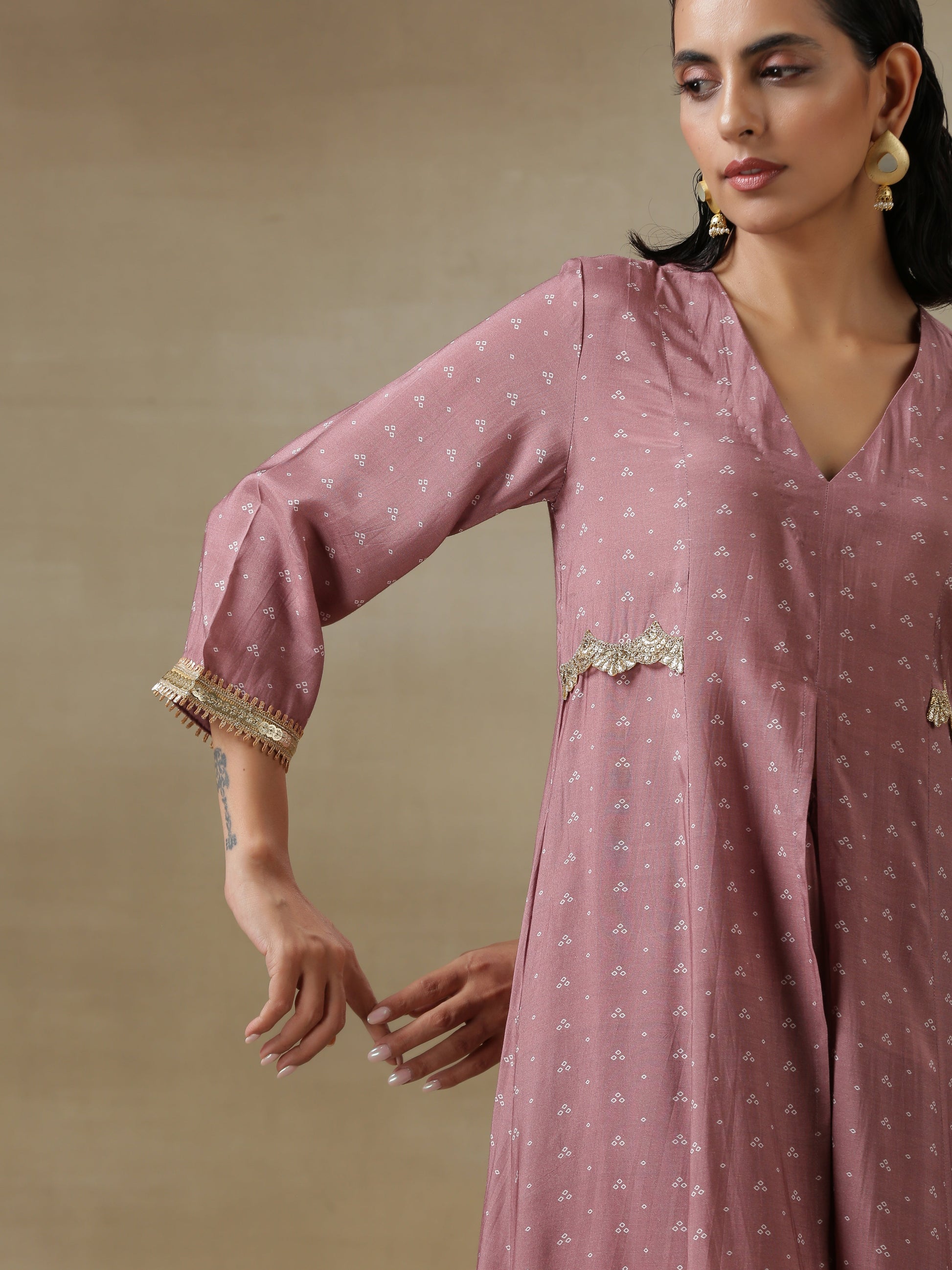Dark Mauve Bandhani Printed Silk Front Slit Kurta Pant Set | Relove