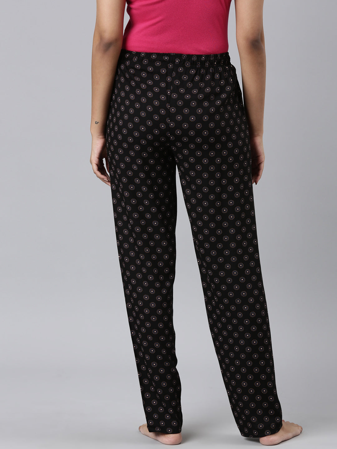 Women Printed Black Woven Viscose Lounge Pants