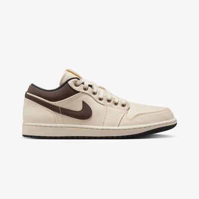 JORDAN | AIR JORDAN 1 LOW PREMIUM { PALE IVORY/BAROQUE BROWN-OFF NOIR