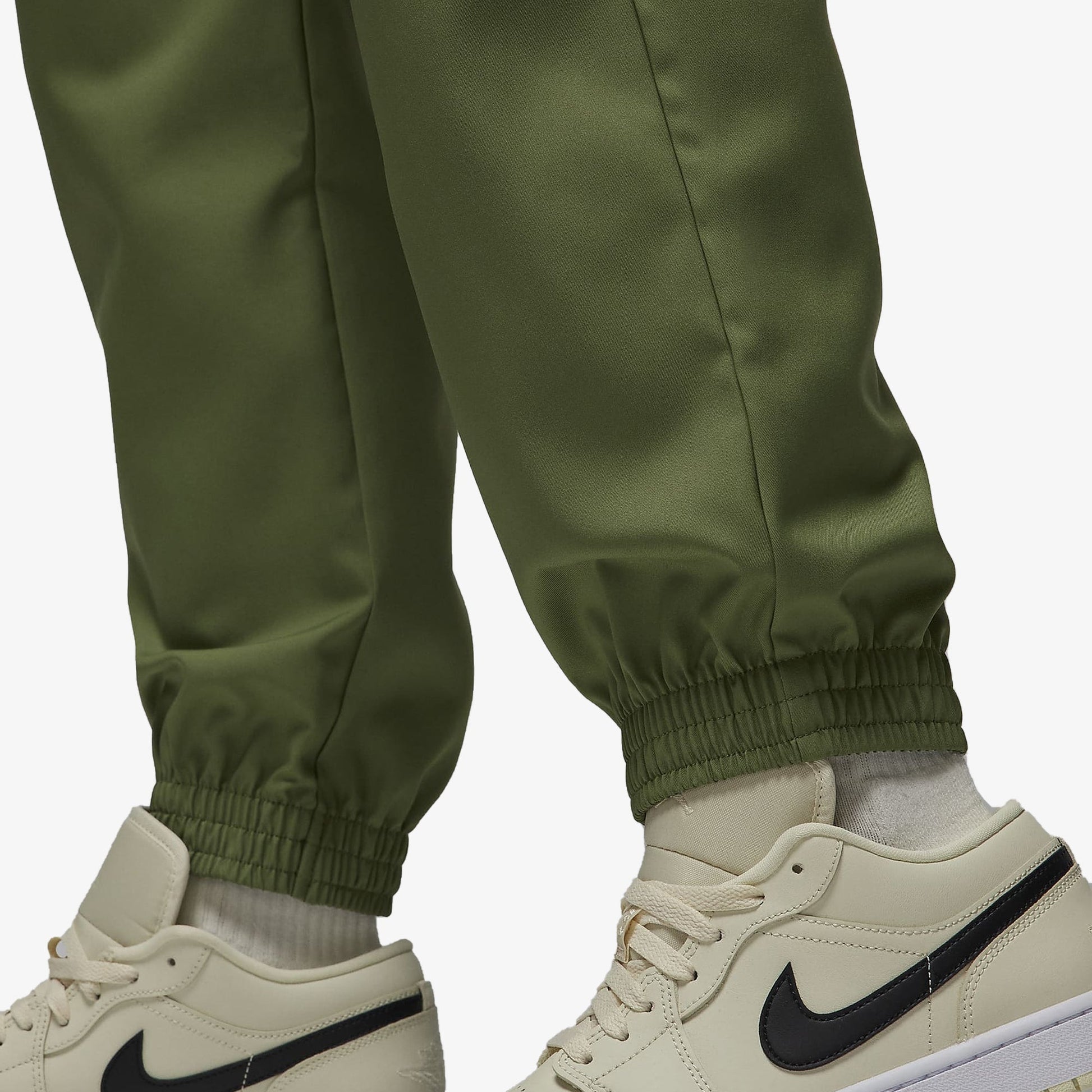 Jordan | WOVEN PANTS  { SKY J LT OLIVE/BLACK