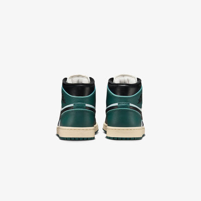 JORDAN | AIR JORDAN 1 MID SE { WHITE/BLACK-LIGHT DEW-OXIDIZED GREEN