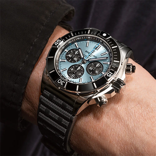 Breitling Super Chronomat B01 44 DIAL MEN 44mm PB0136251C1S1