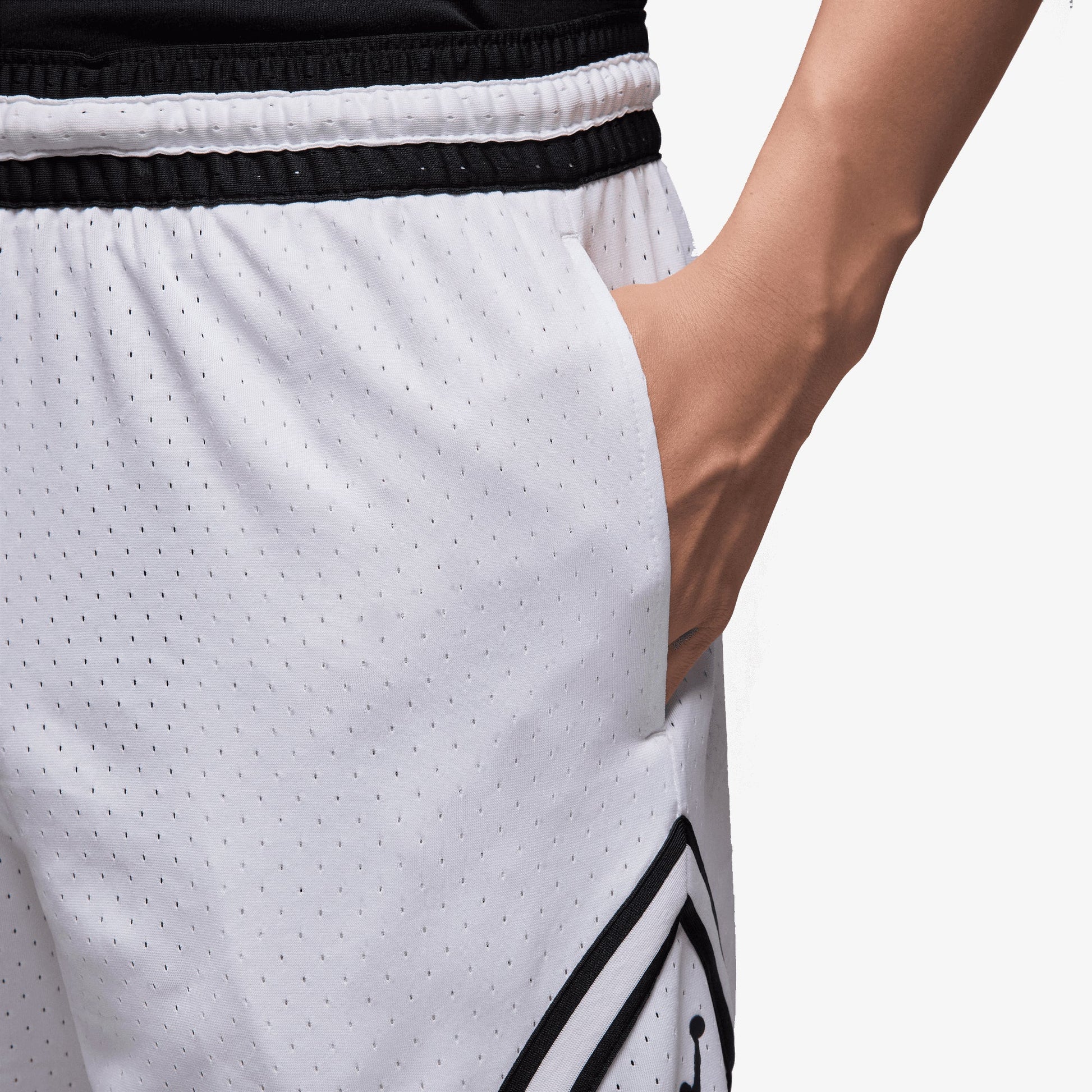 JORDAN | DRI-FIT MESH DIAMOND SHORTS { WHITE/BLACK/BLACK