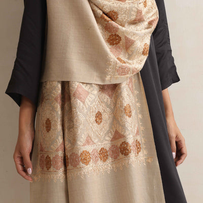 trueBrowns Beige Embroidered Woollen Stole