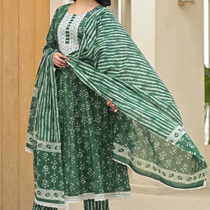 green-floral-printed-pure-cotton-anarkali-salwar-suit-1