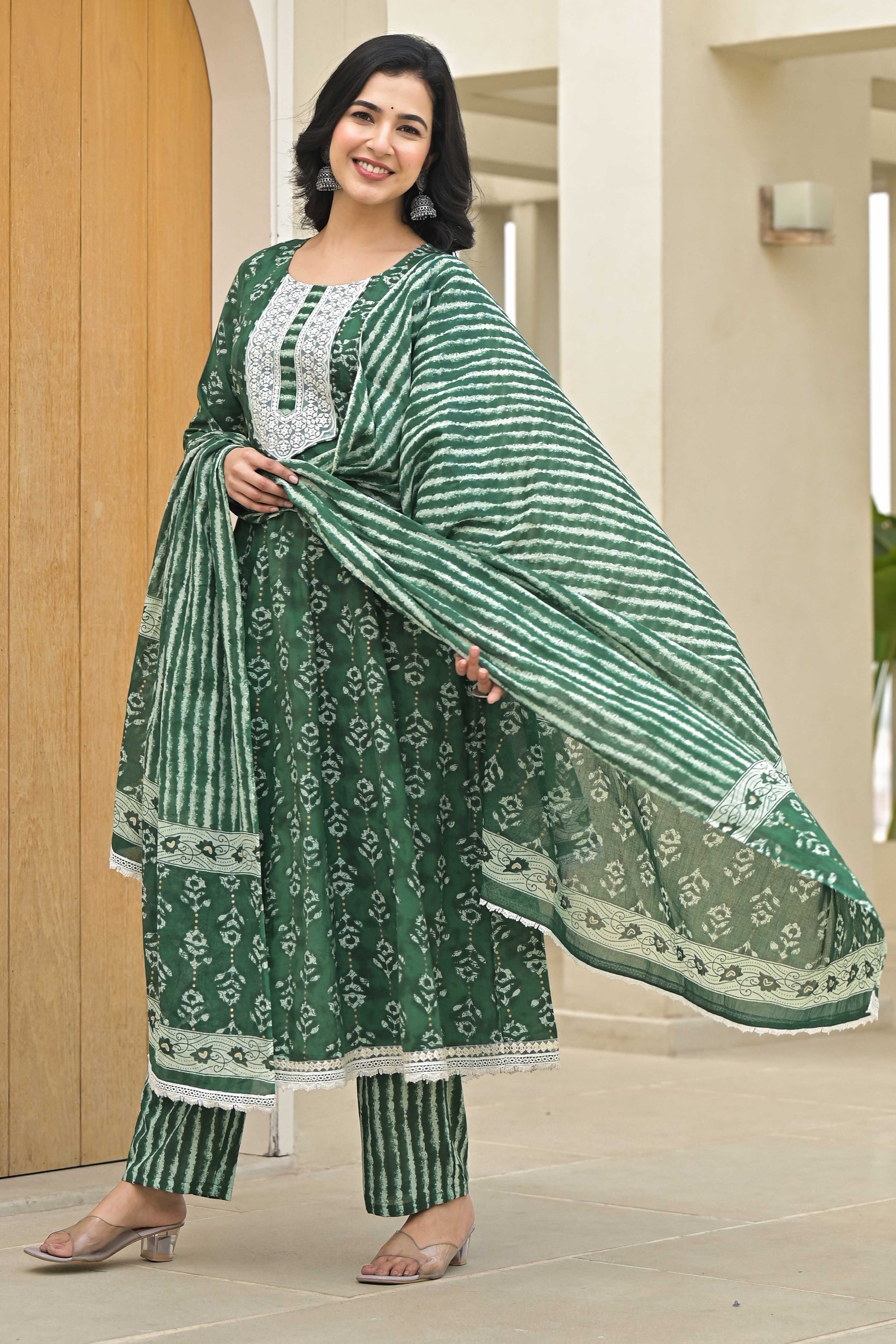 green-floral-printed-pure-cotton-anarkali-salwar-suit-1