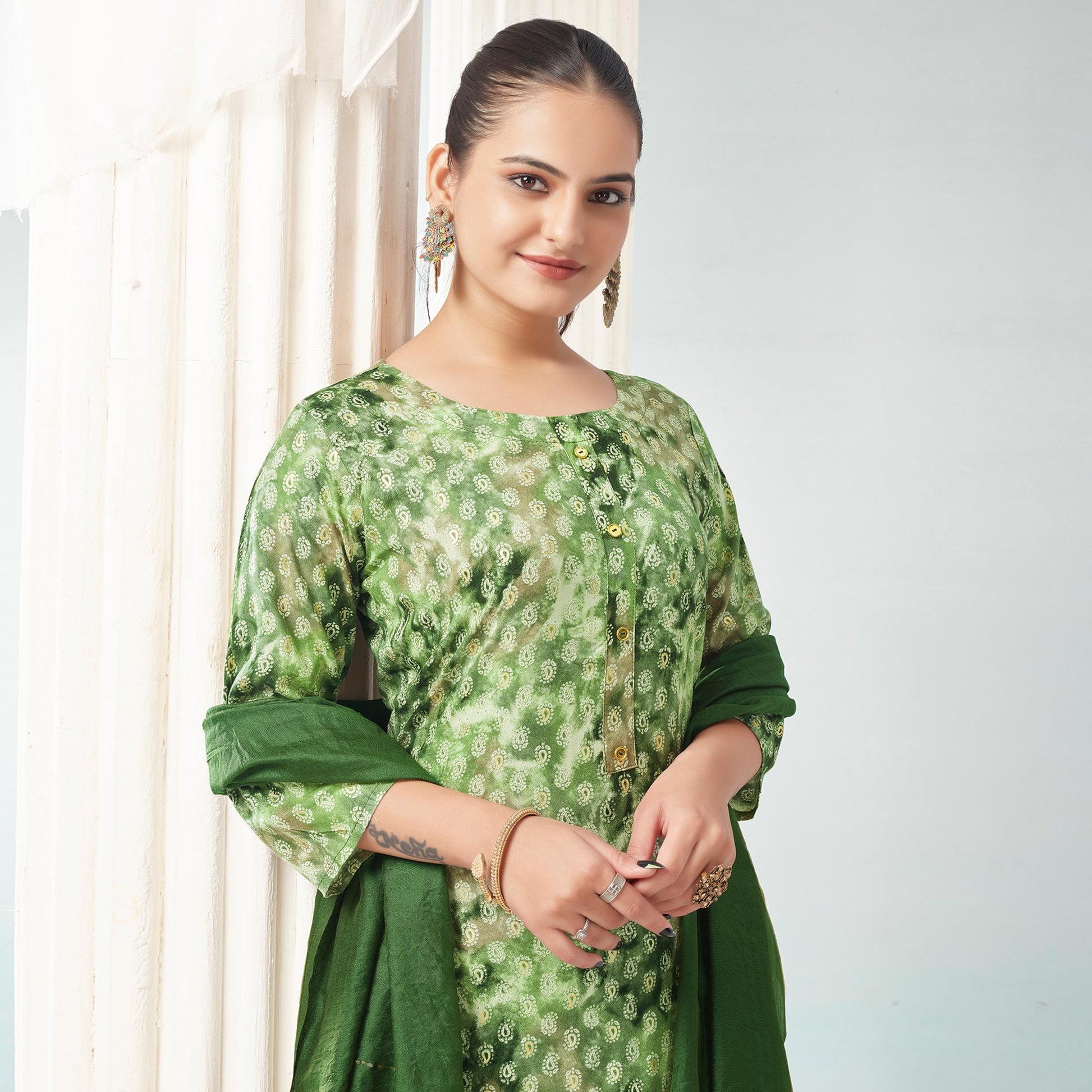 green-paisley-foil-printed-rayon-suit