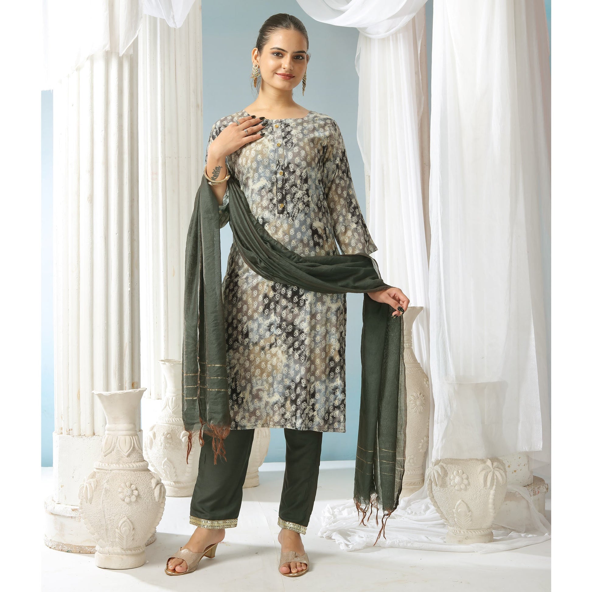 grey-paisley-foil-printed-rayon-suit