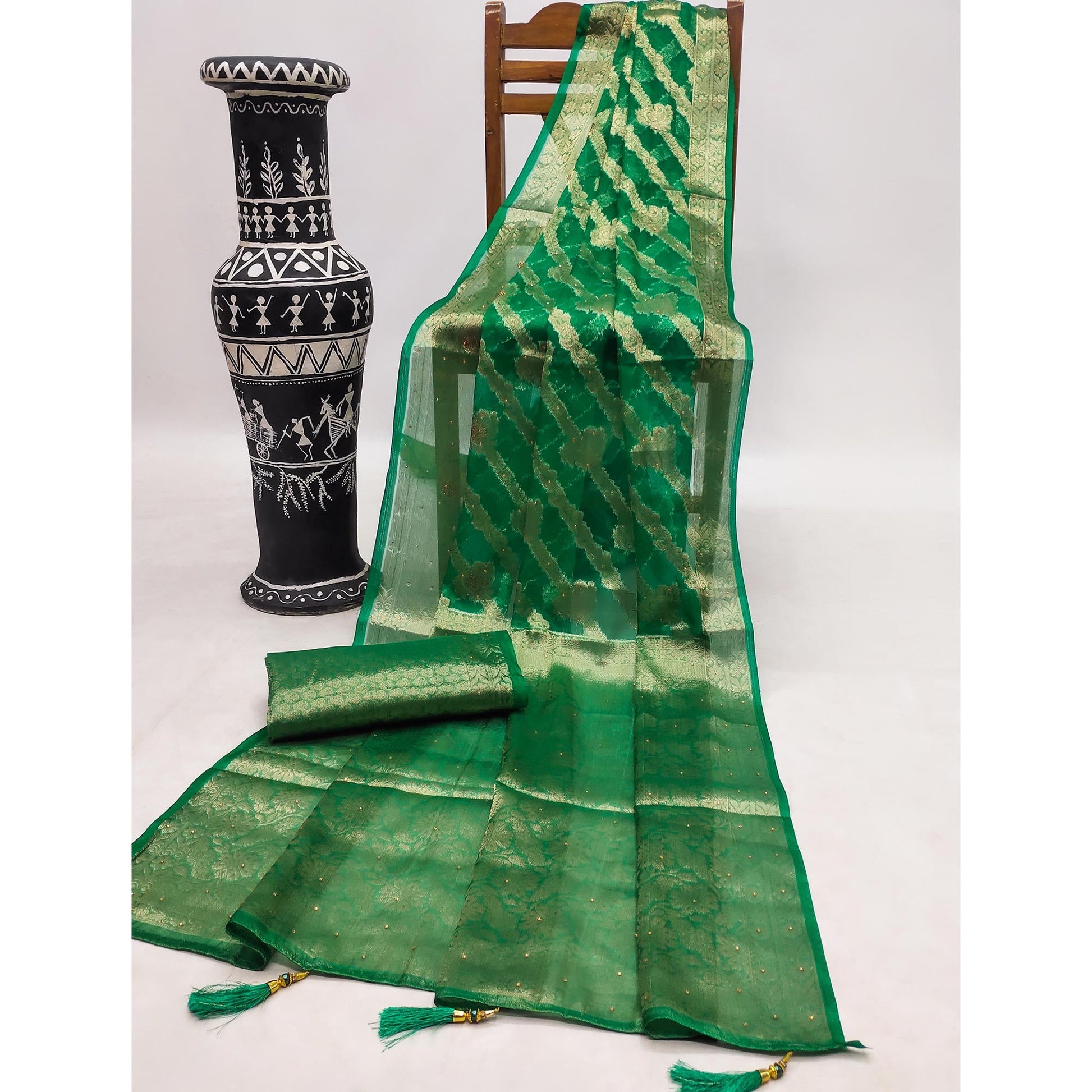 green-stone-work-woven-organza-jacquard-saree