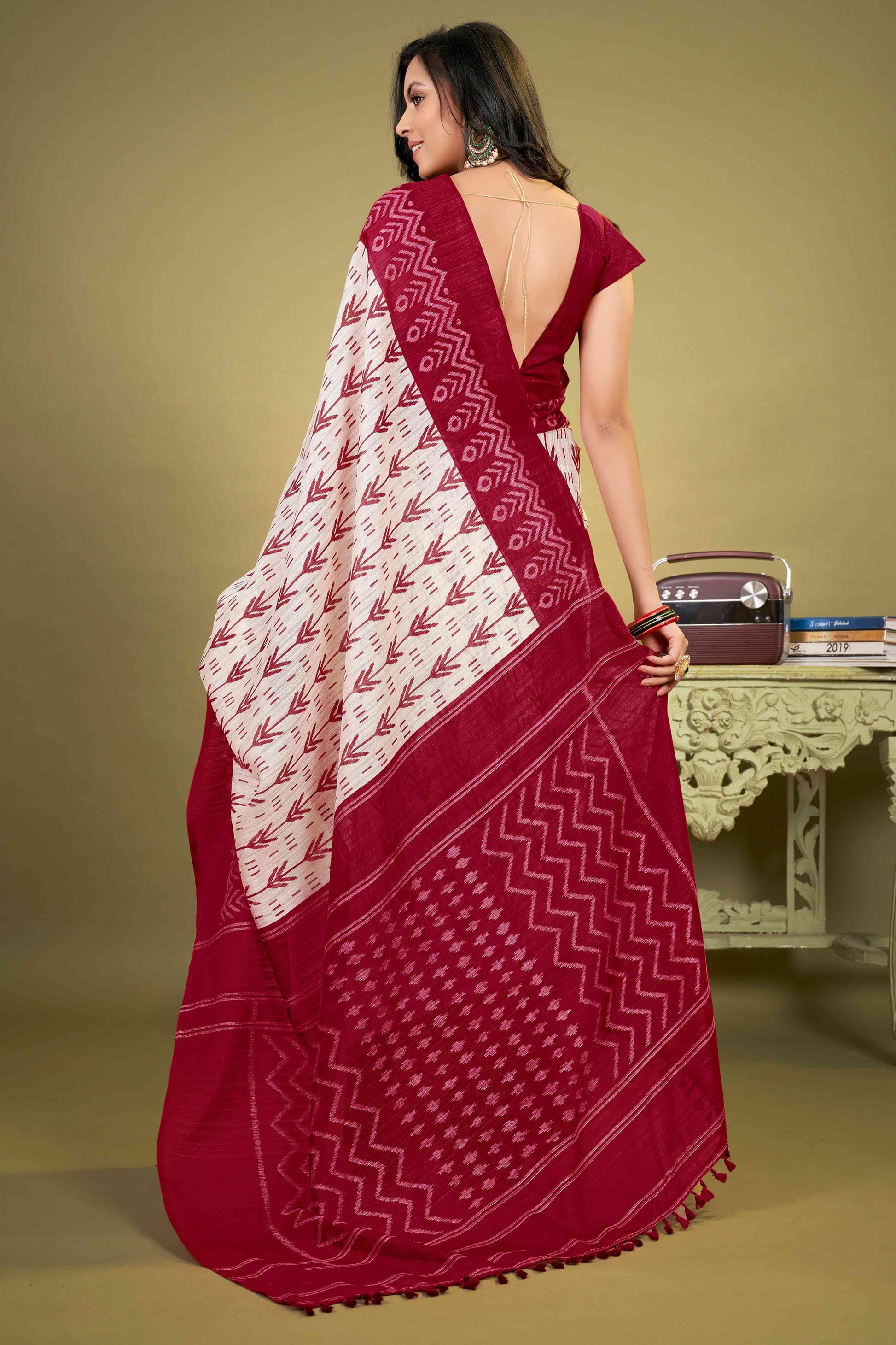 Maroon Ikkat Printed Cotton Slub Saree