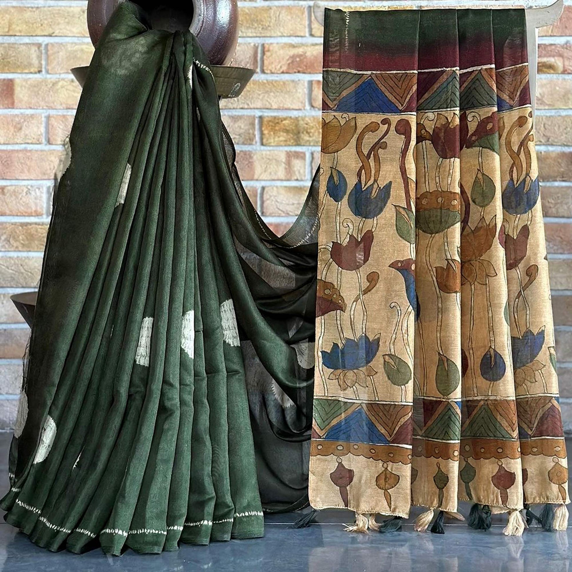green-batik-printed-linen-saree