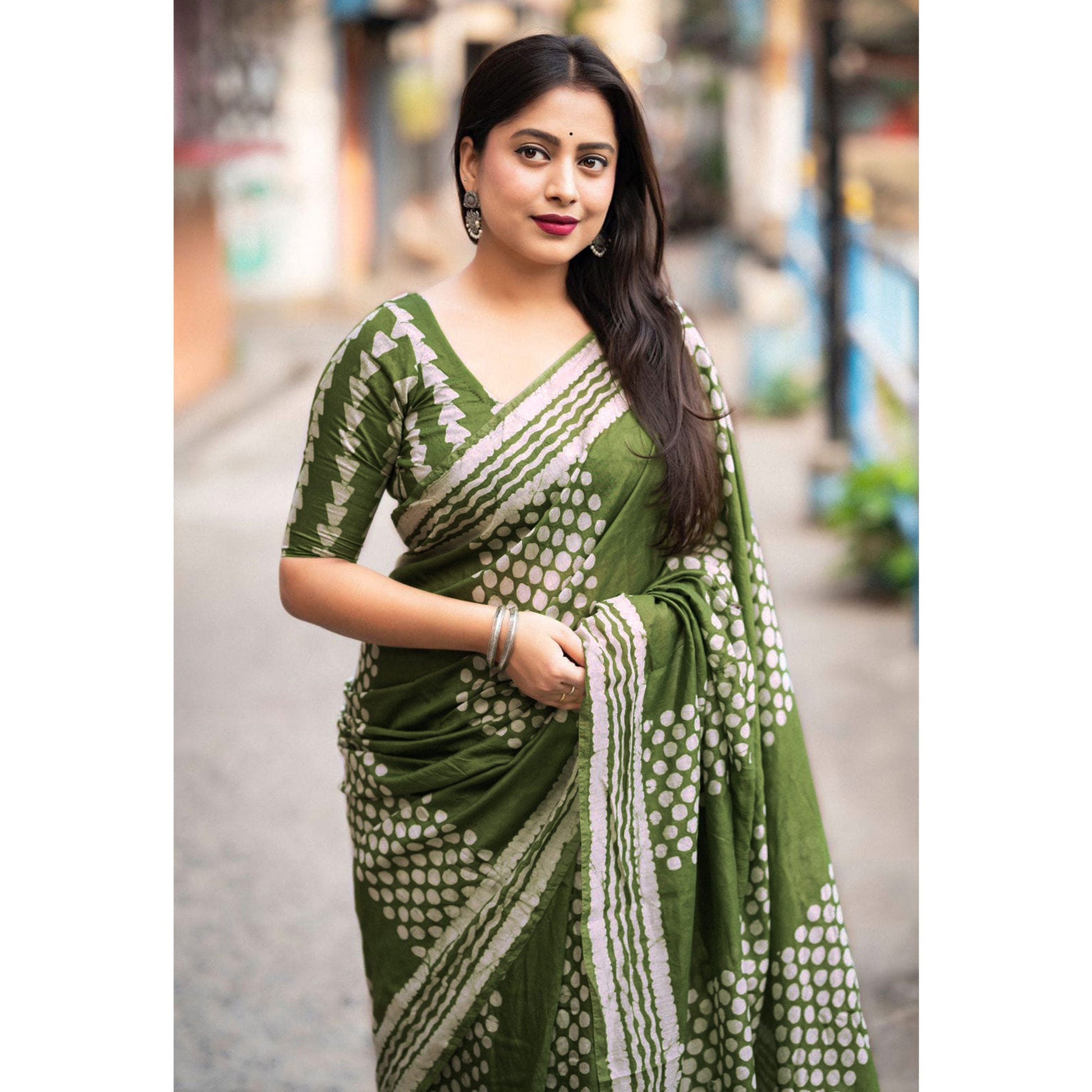 green-printed-chanderi-saree-with-tassels