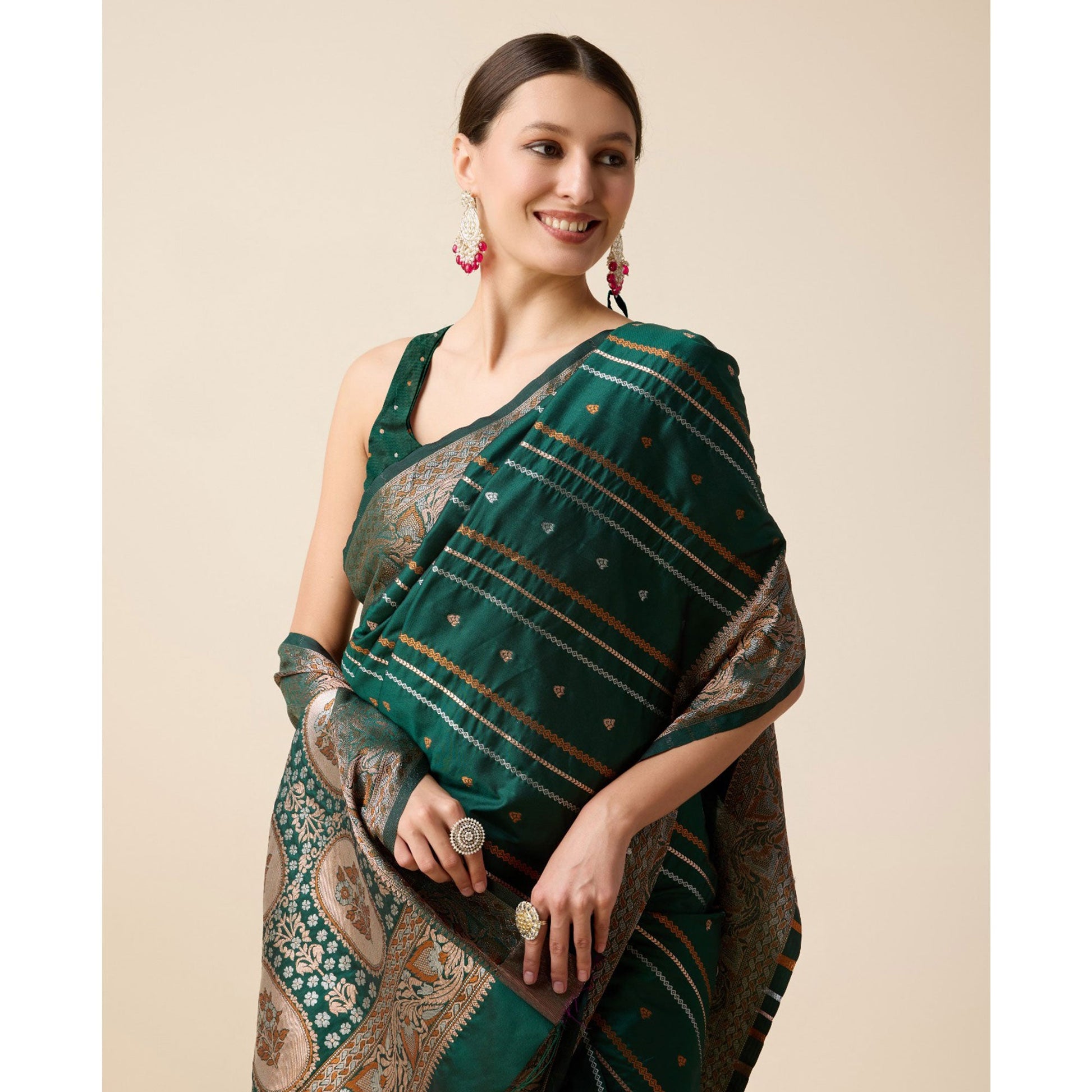 green-floral-woven-pure-silk-saree