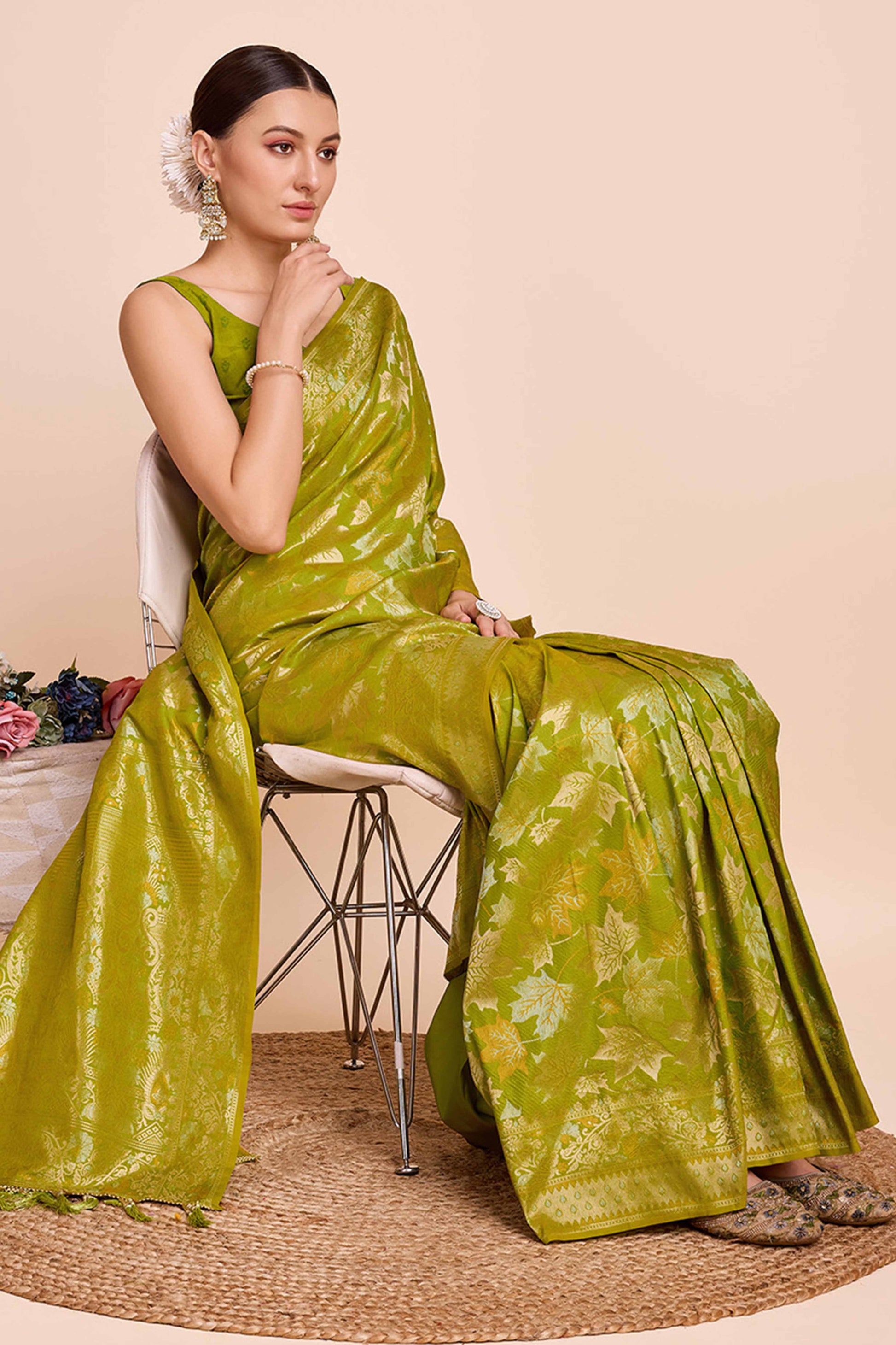 green-zari-weaving-pure-silk-saree-26