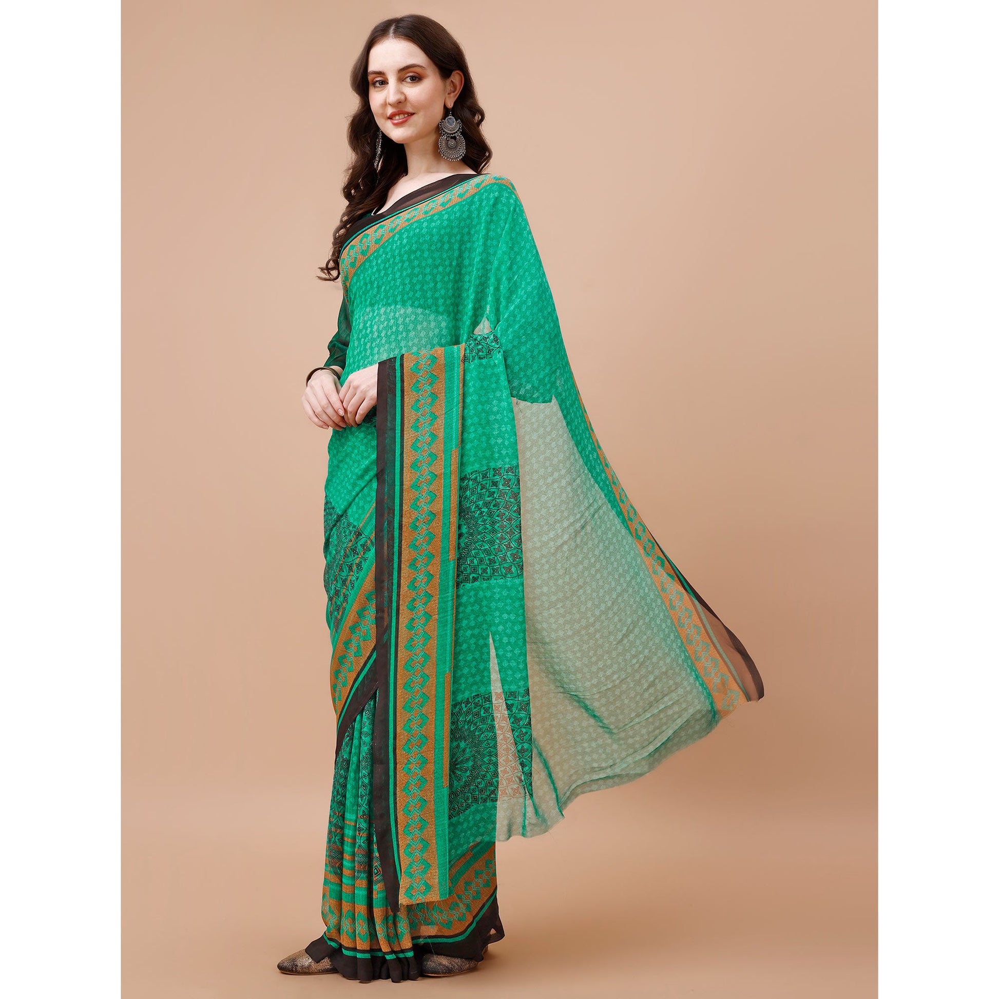 green-floral-printed-georgette-saree-14