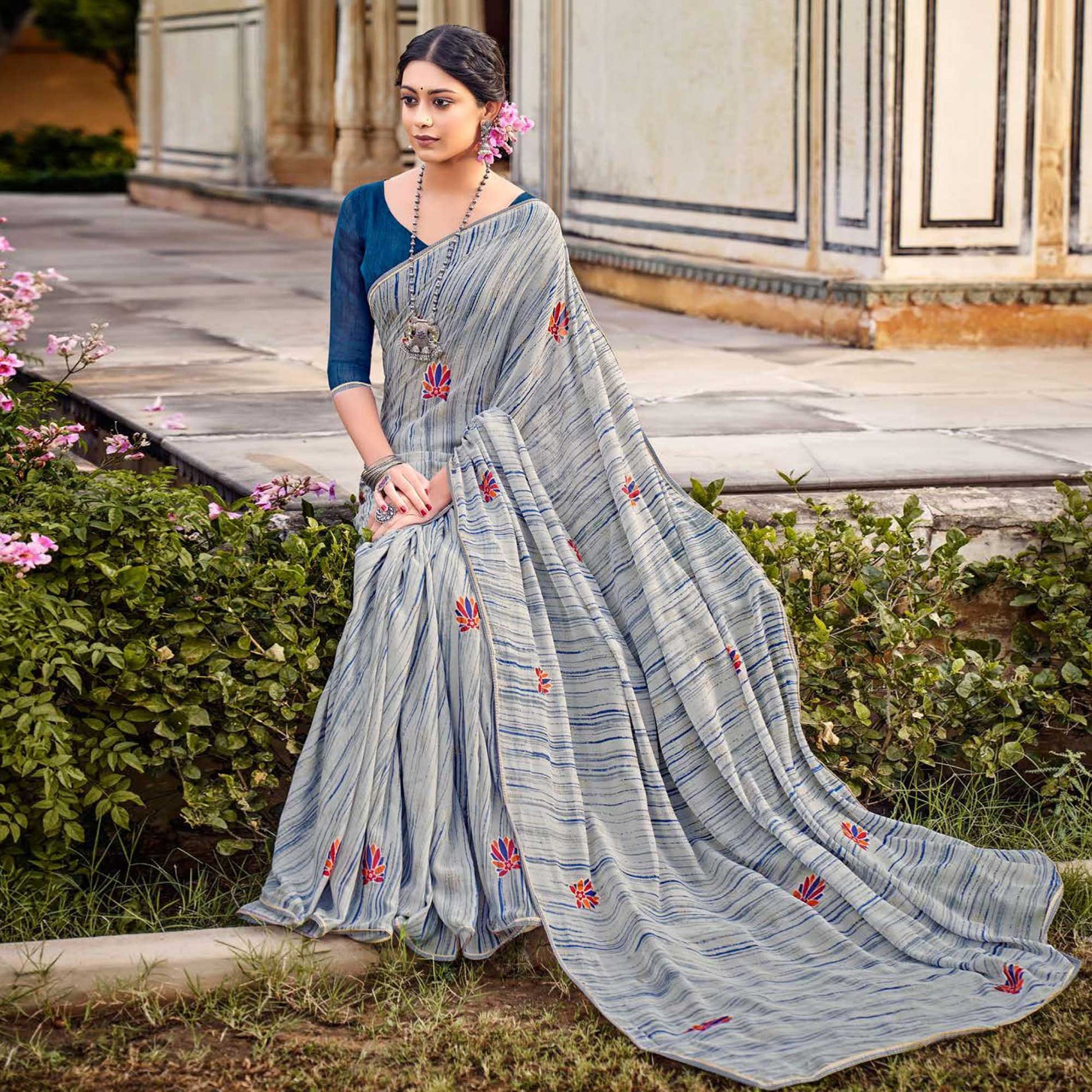 Grey Printed Raw Silk Saree With Fancy Border