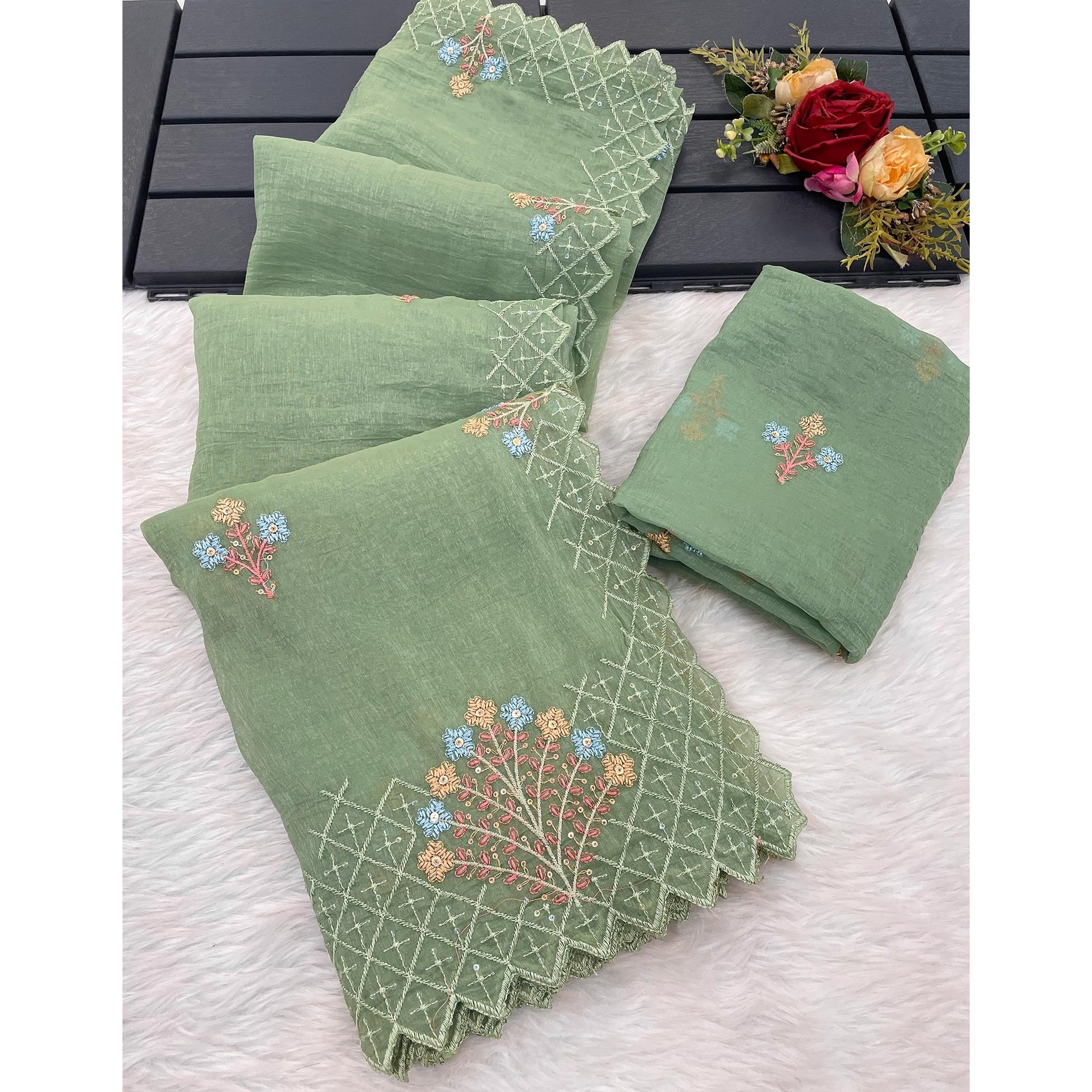 green-floral-sequins-embroidered-art-silk-crush-saree