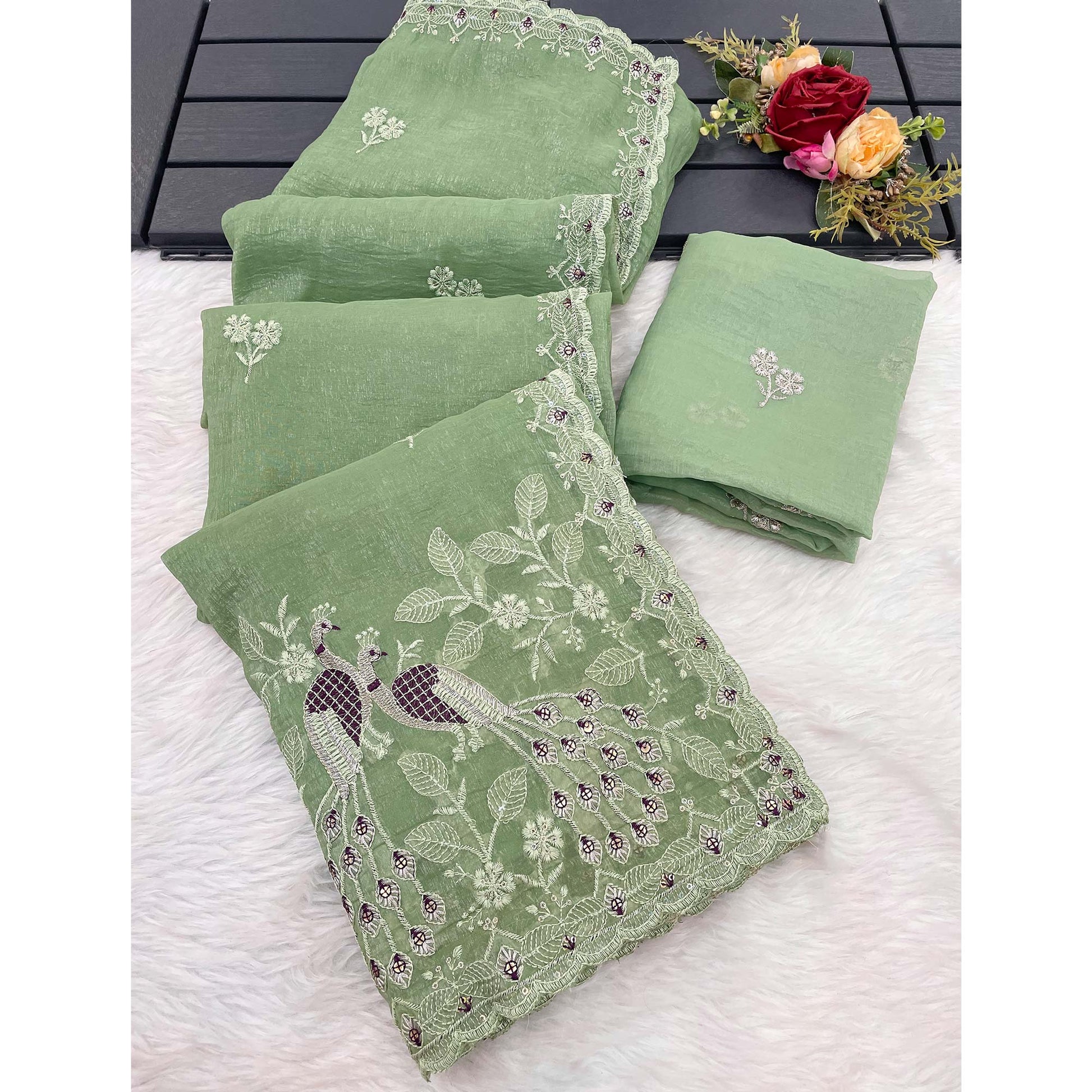 green-floral-sequins-embroidered-art-silk-crush-saree-4