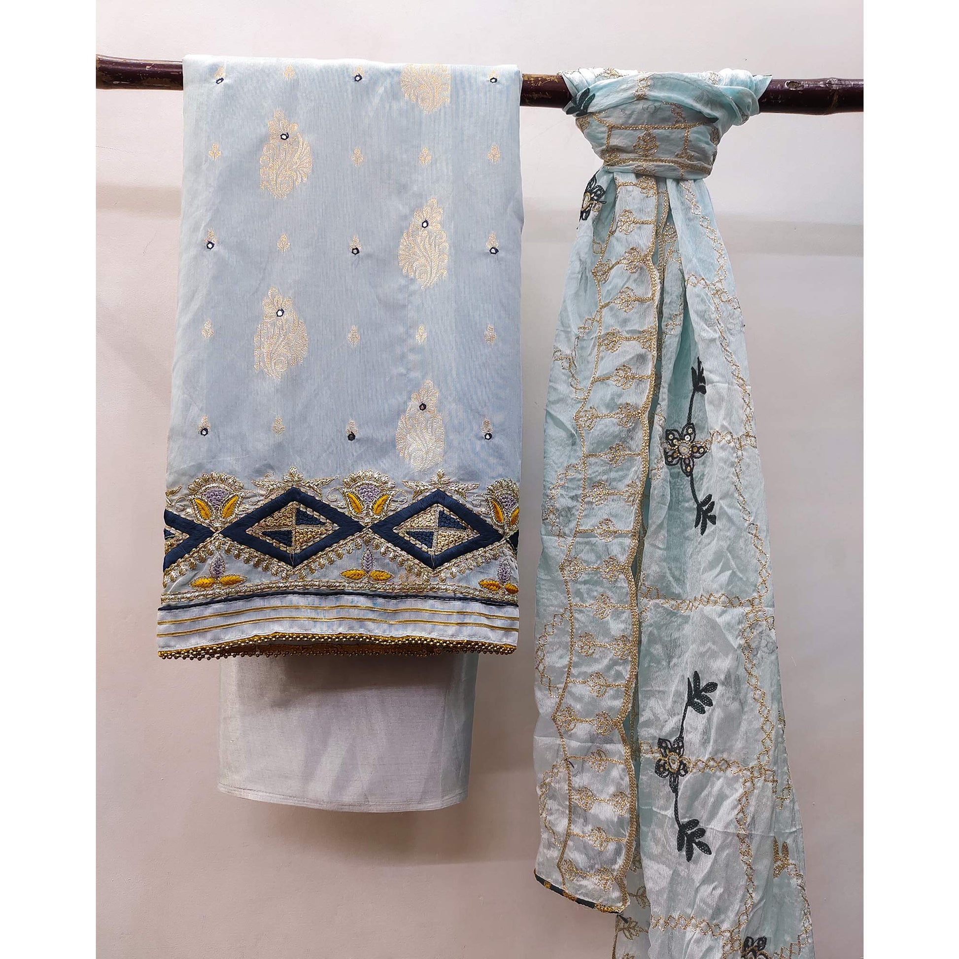 grey-floral-woven-banarasi-silk-dress-material-2