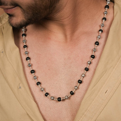 KARUNGALI WITH OM SILVER BEADS MALA