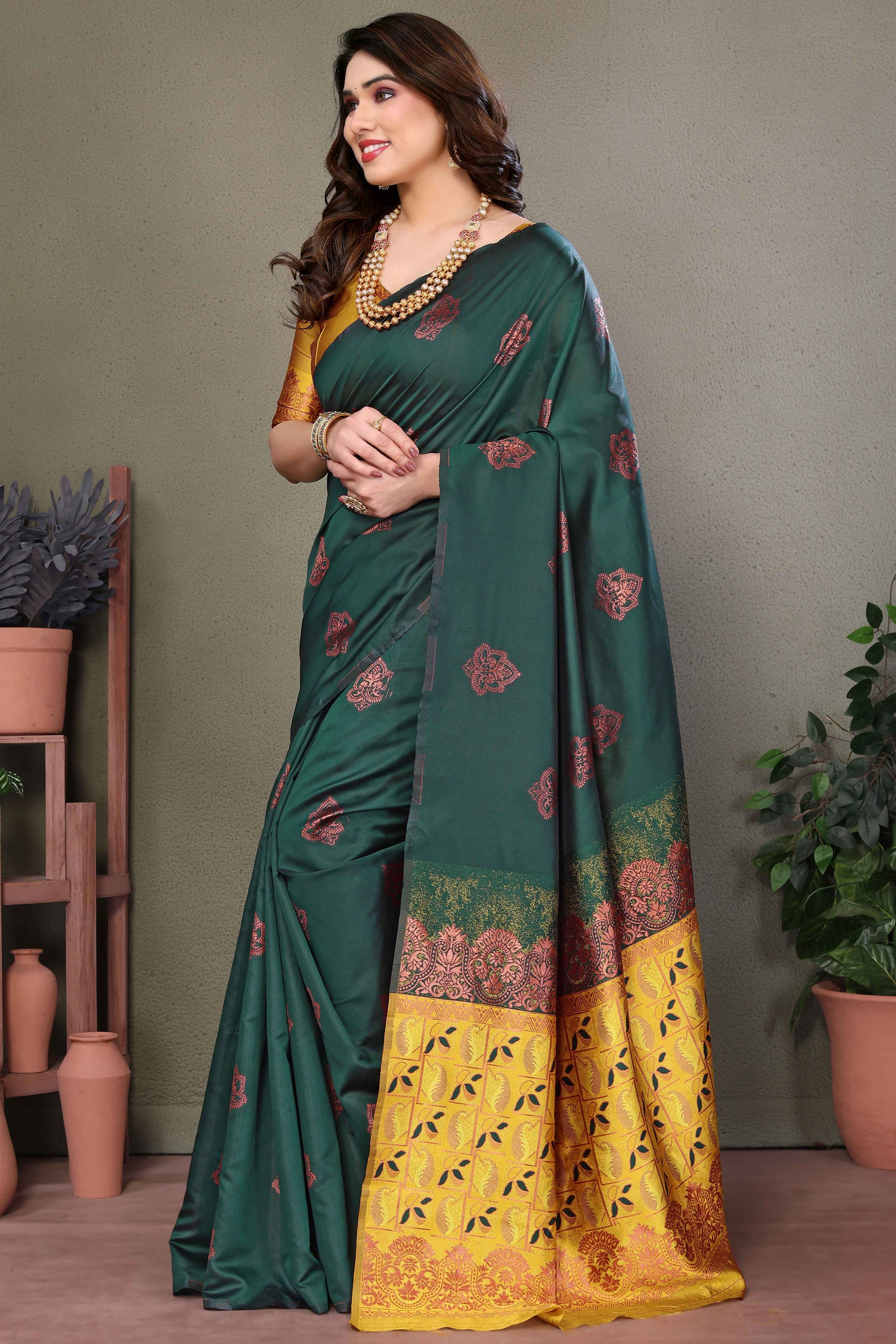 green-floral-woven-banarasi-silk-saree-8