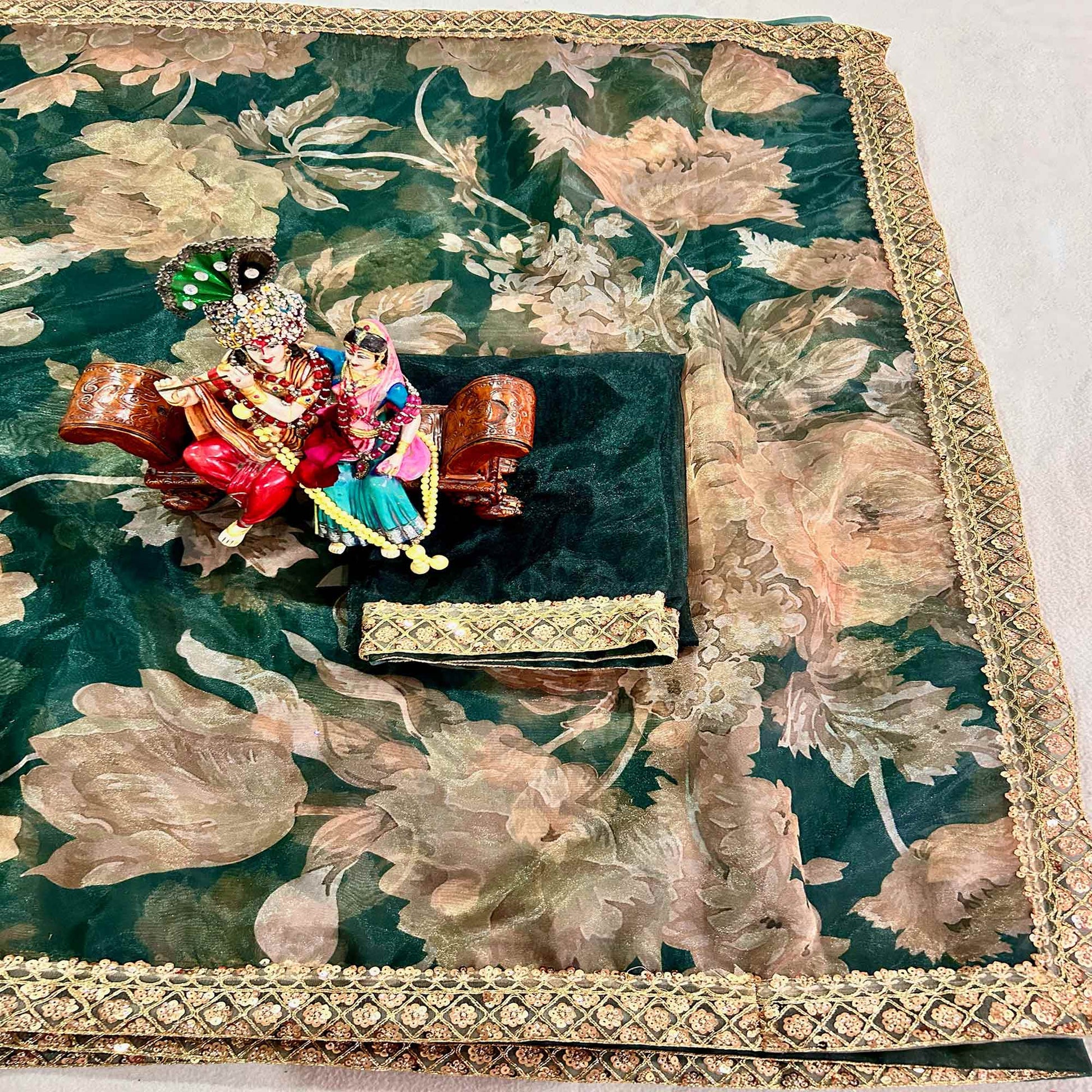 green-floral-digital-printed-organza-saree-with-lace-border