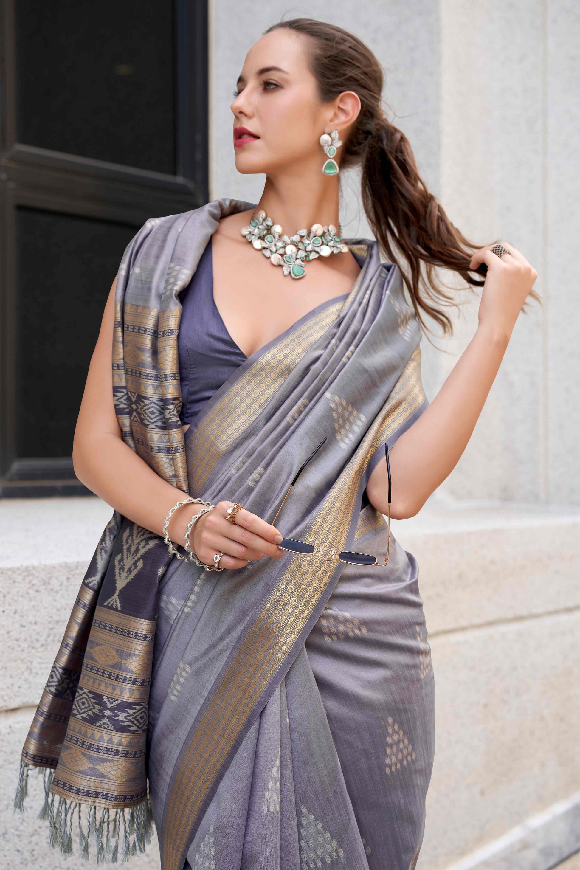 grey-ikkat-woven-rayon-silk-saree
