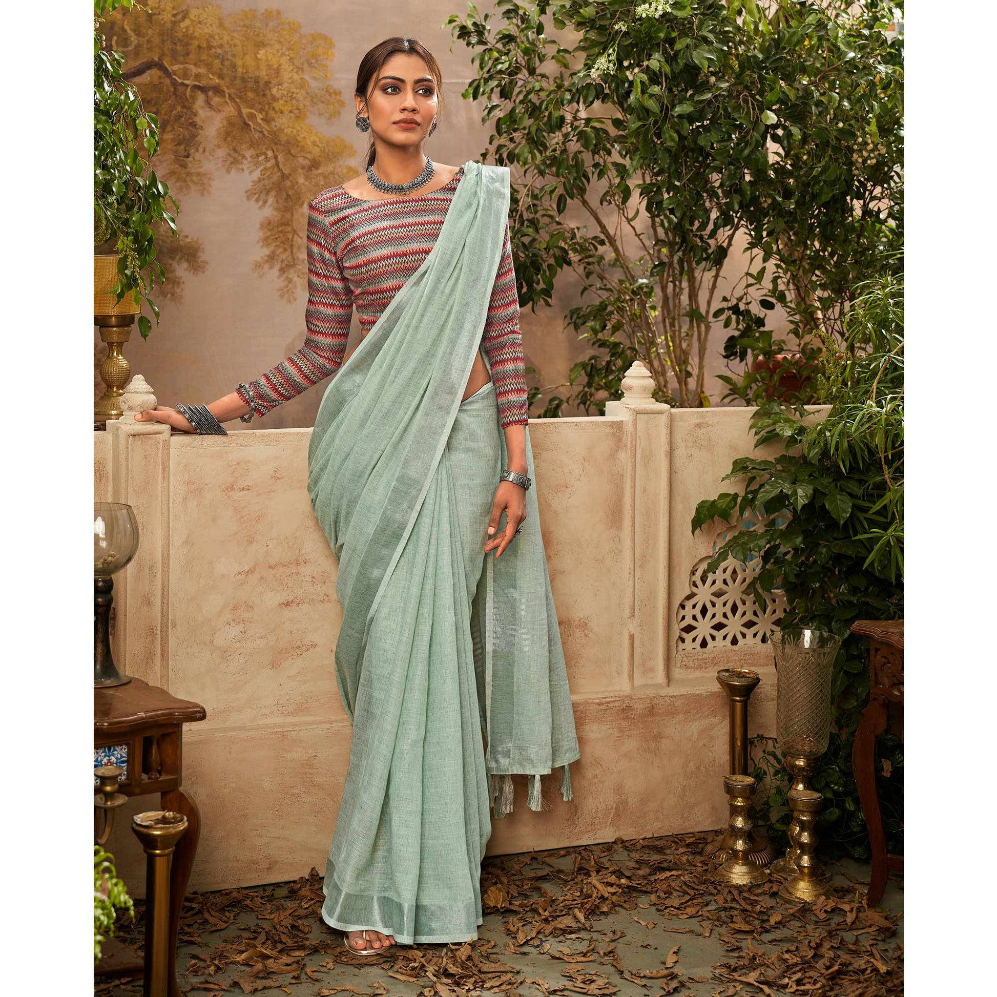 green-woven-pure-cotton-saree-with-tassels