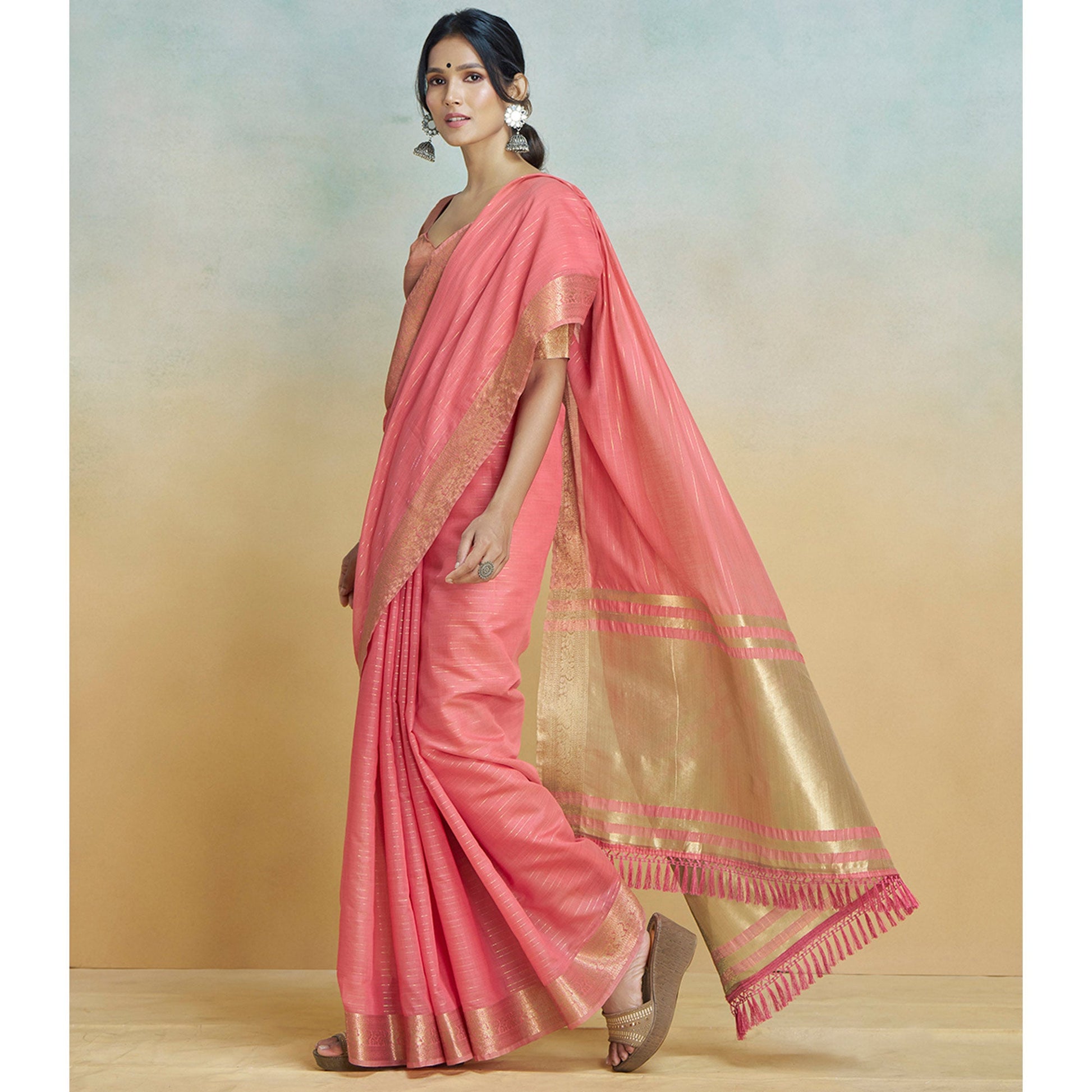 Gajari Pink Woven Cotton Silk Saree With Tassels