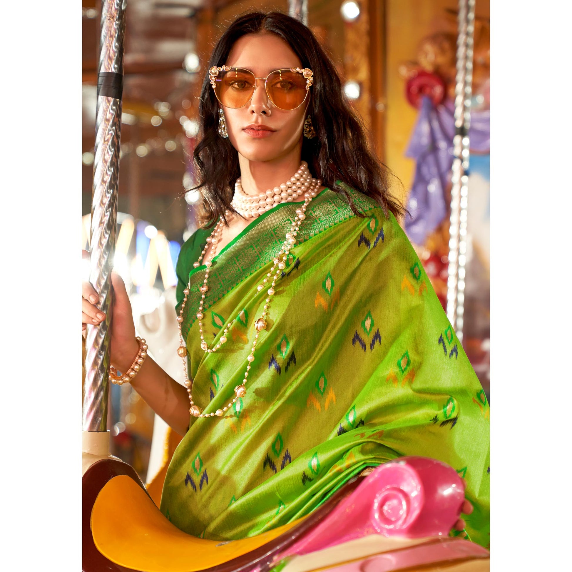 green-ikkat-handwoven-art-silk-saree-with-tassels