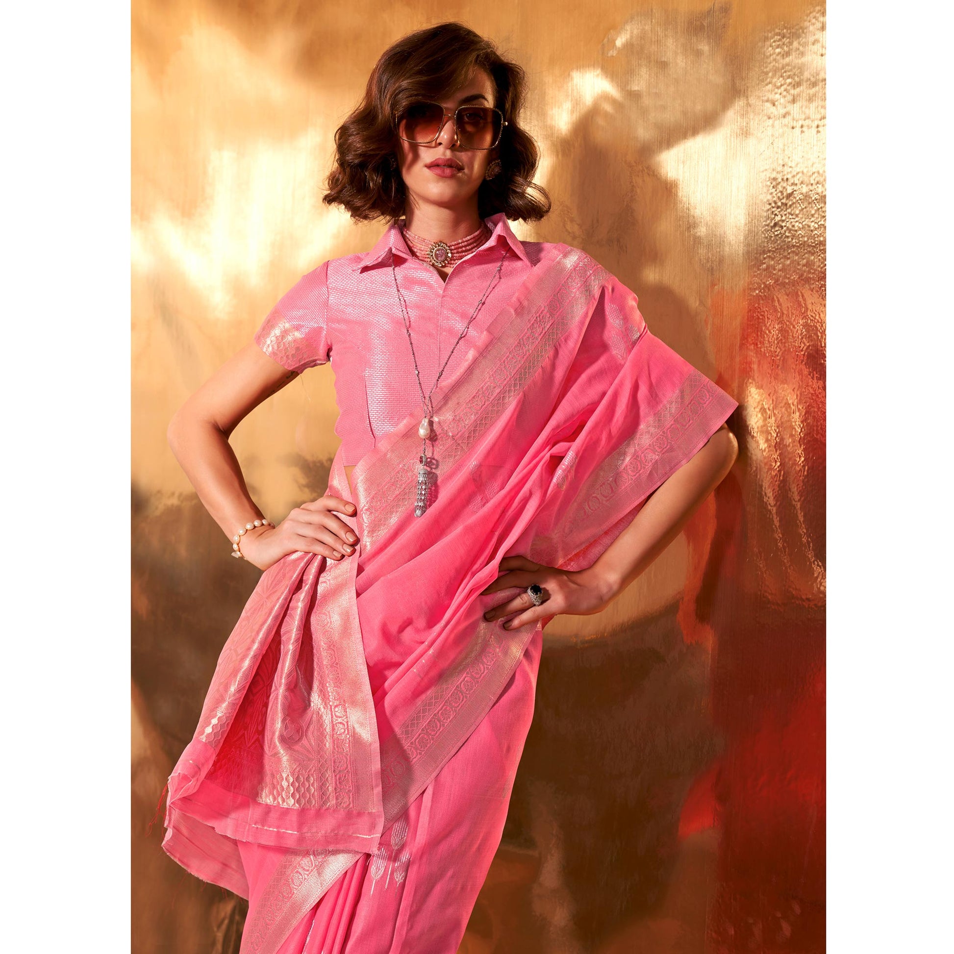 Gajri Pink Zari Woven Linen Saree