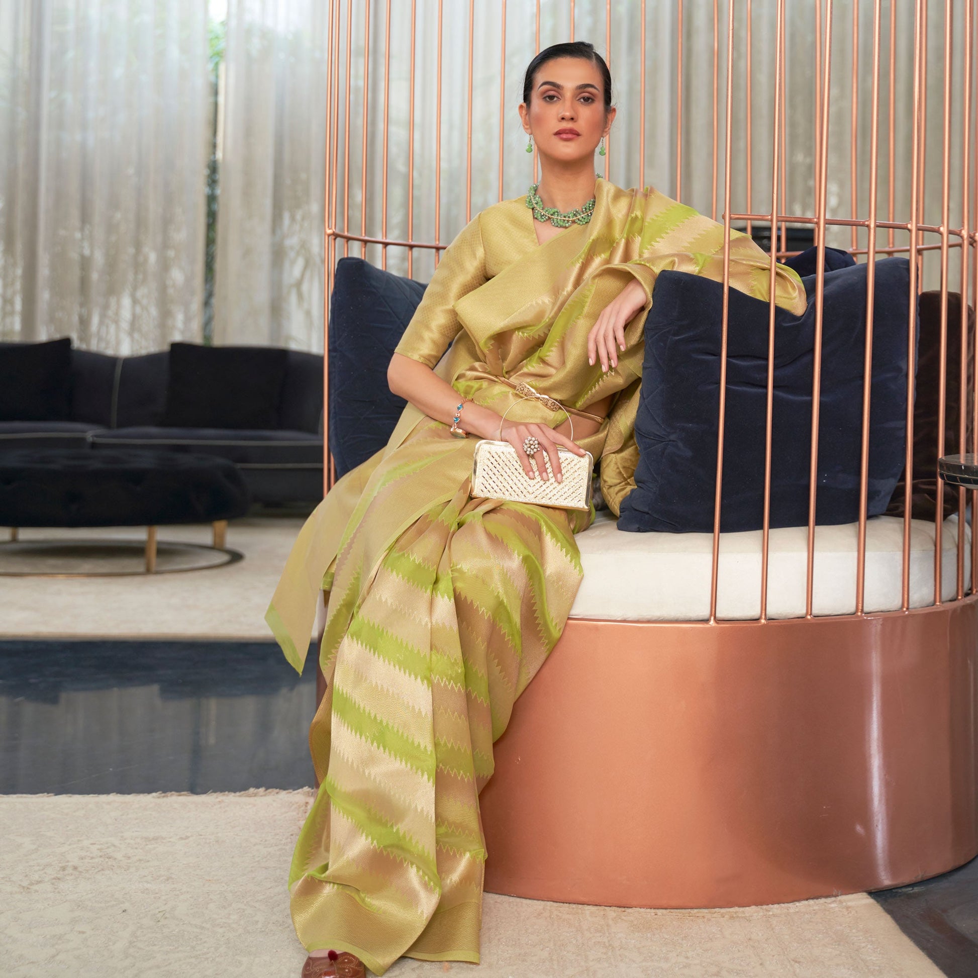 green-woven-organza-saree-9