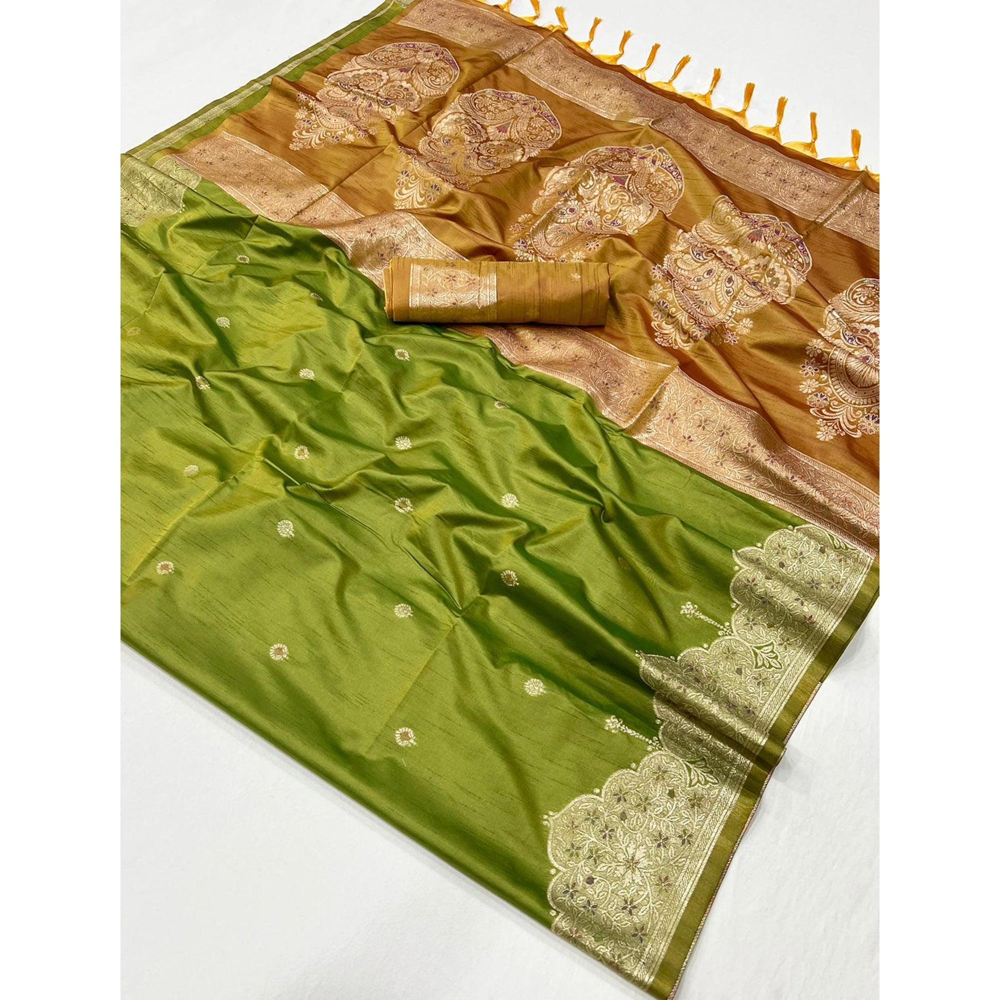green-floral-zari-woven-tussar-silk-saree-48