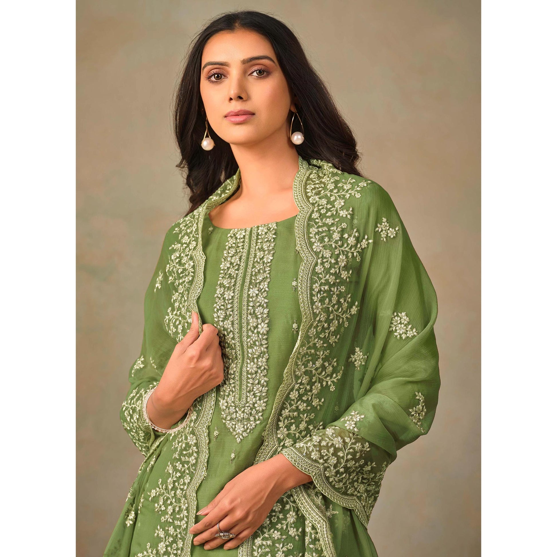 green-floral-sequins-embroidered-organza-semi-stitched-salwar-suit-2