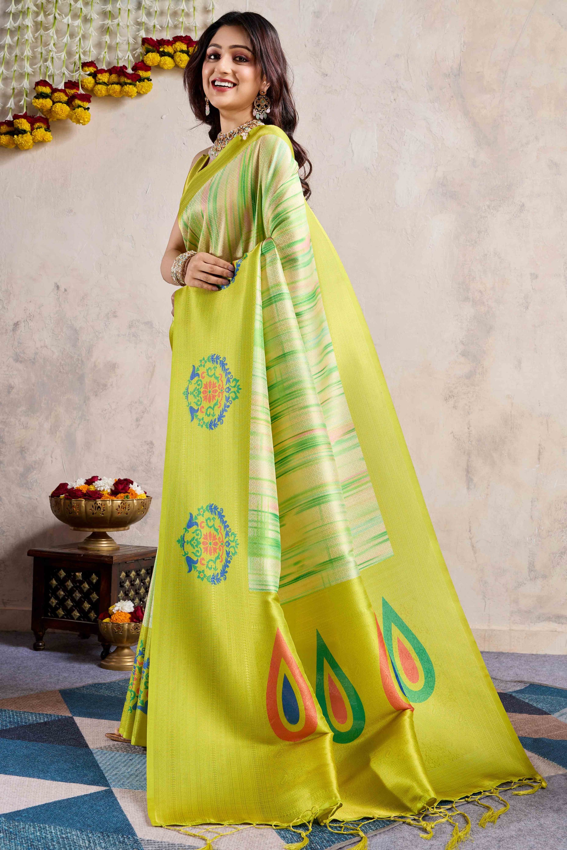 green-kanoko-print-weaving-soft-banarasi-silk-saree