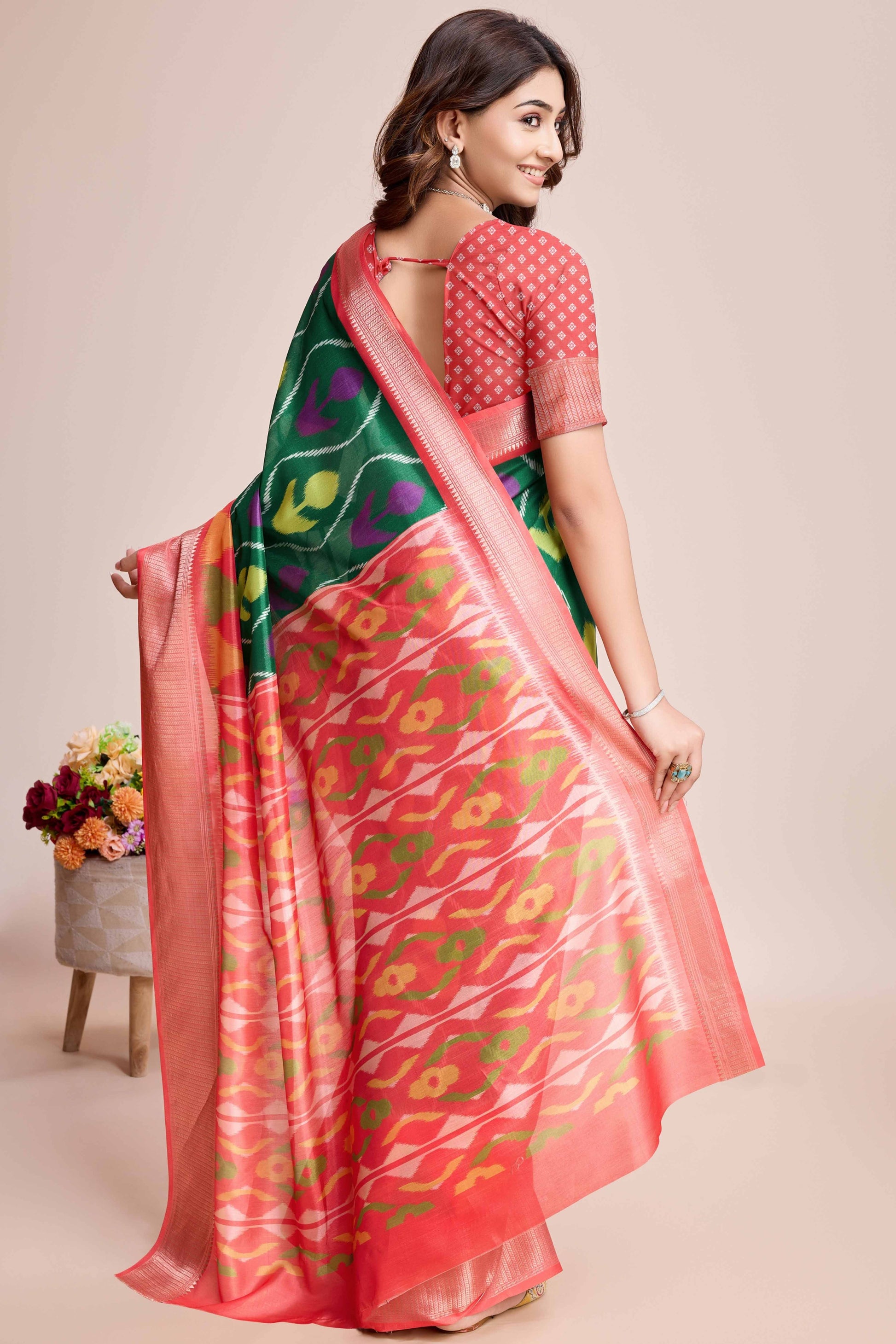 green-patola-printed-dola-silk-saree-6