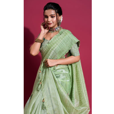 green-woven-organza-zari-saree-withtassels