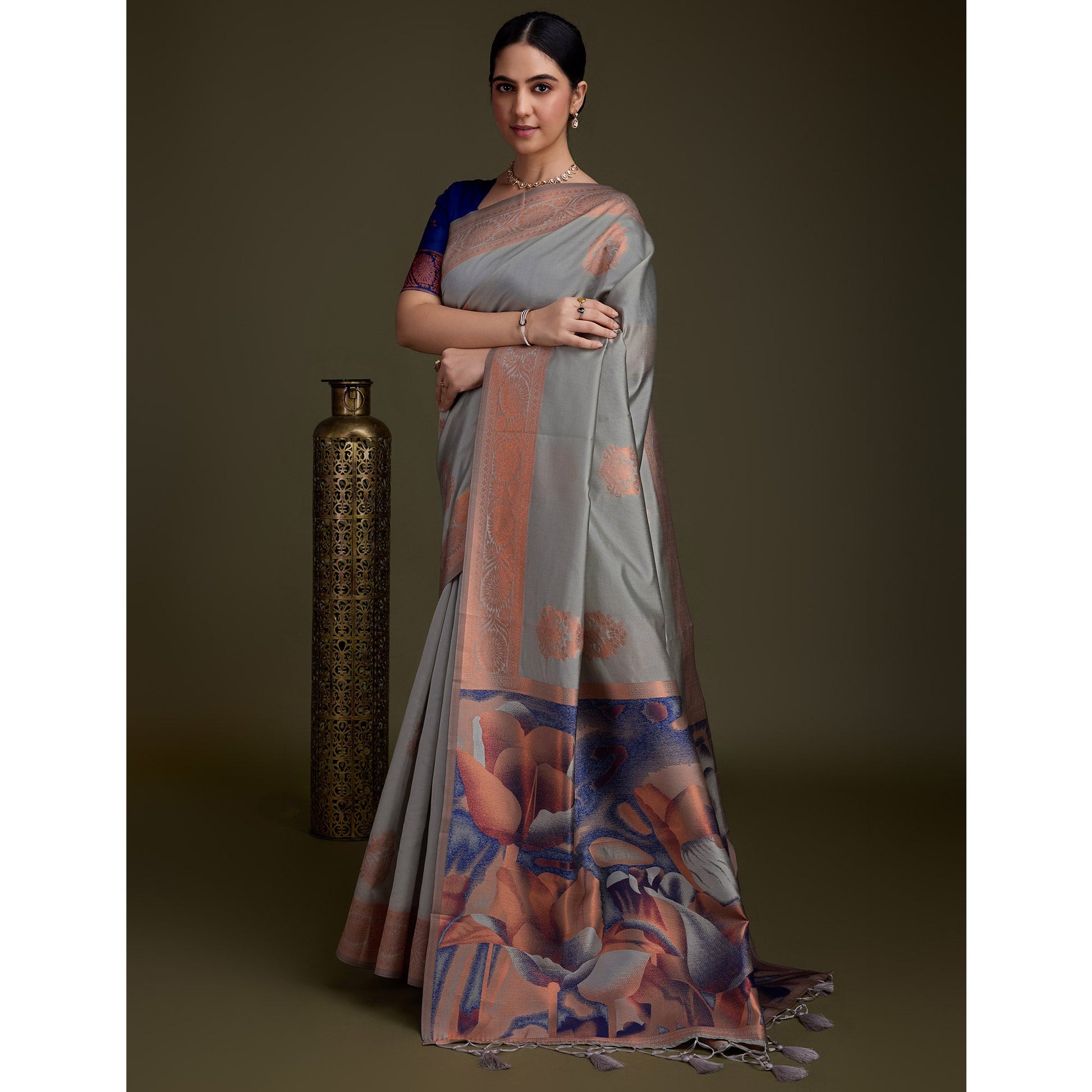grey-floral-woven-banarasi-silk-saree-3