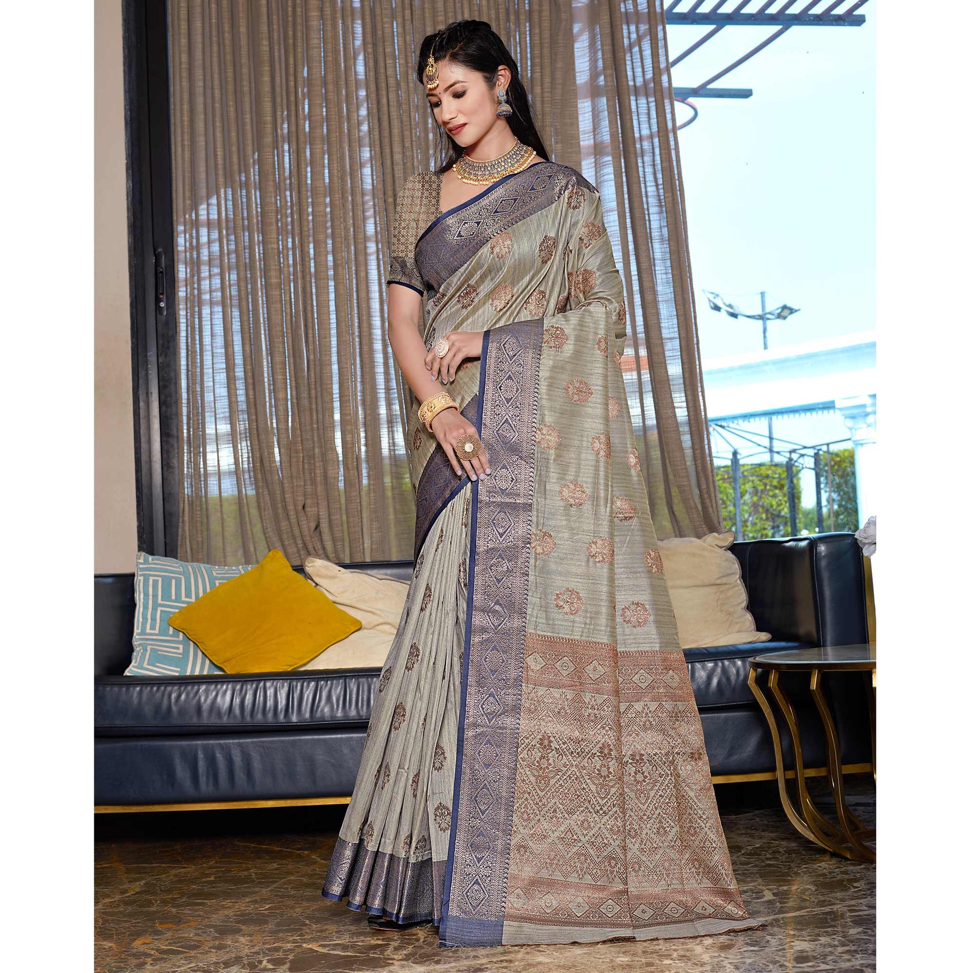 grey-floral-woven-cotton-blend-saree