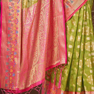 green-floral-woven-banarasi-silk-saree-with-tassels-20