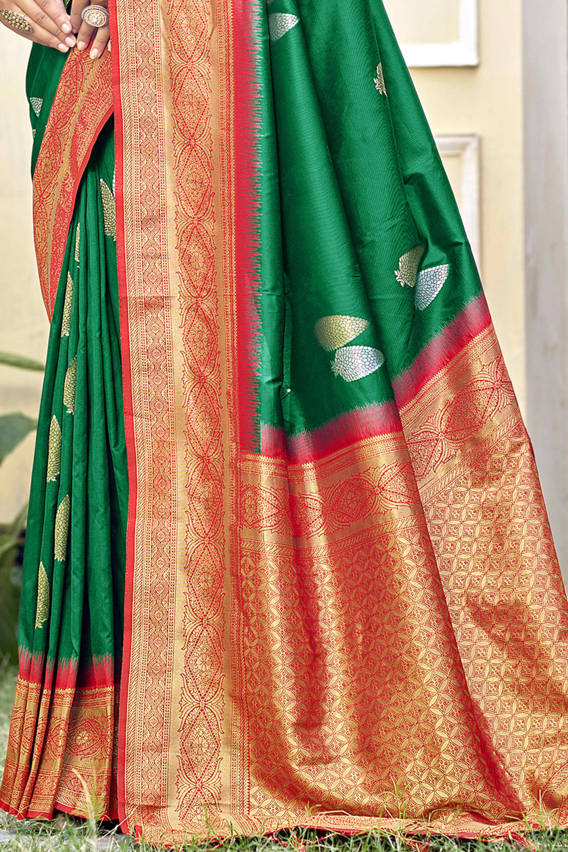 green-woven-banarasi-silk-saree-with-tassels-19