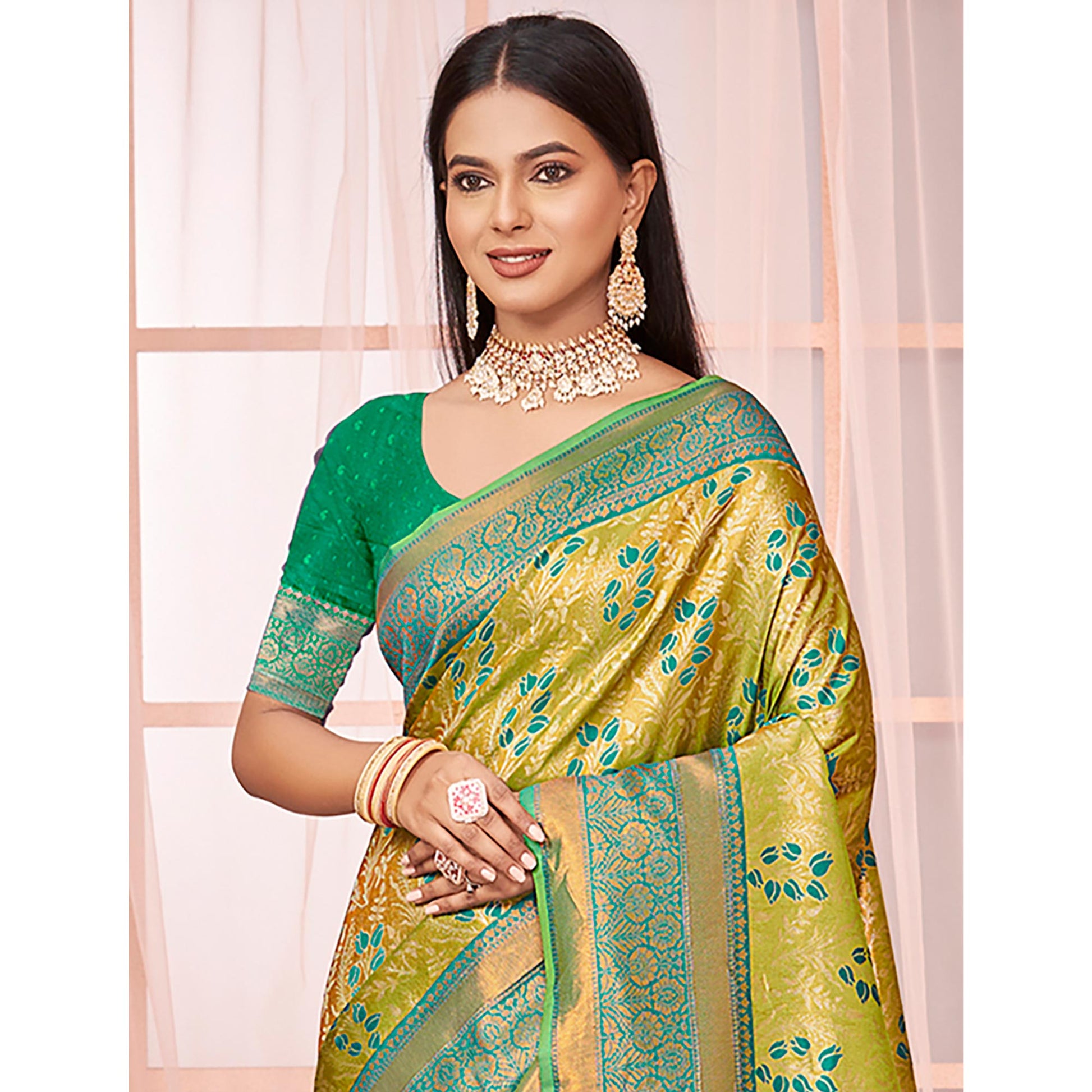 green-floral-woven-kanjivaram-silk-saree-with-tassels-3