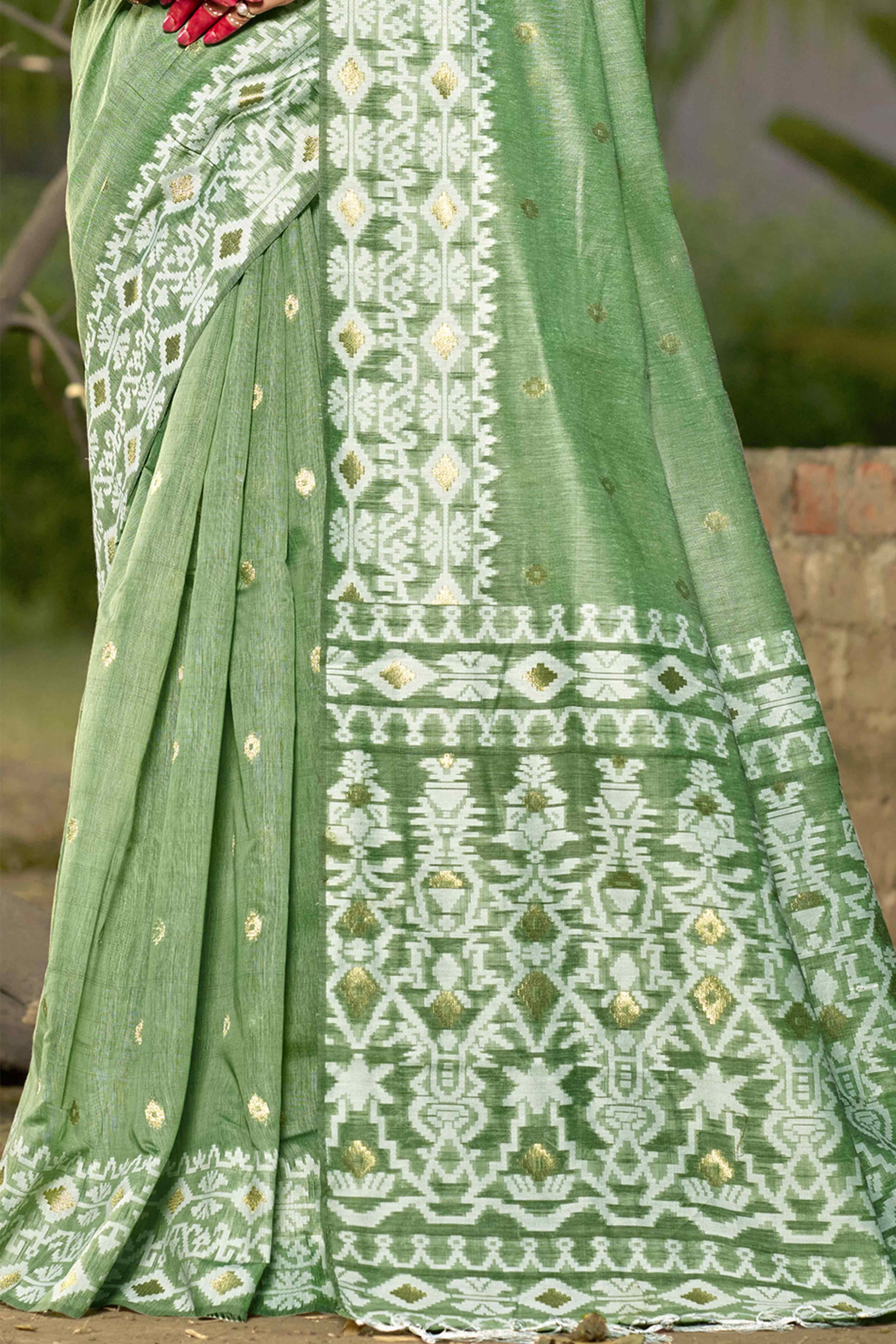 green-woven-linen-cotton-saree-with-tassels