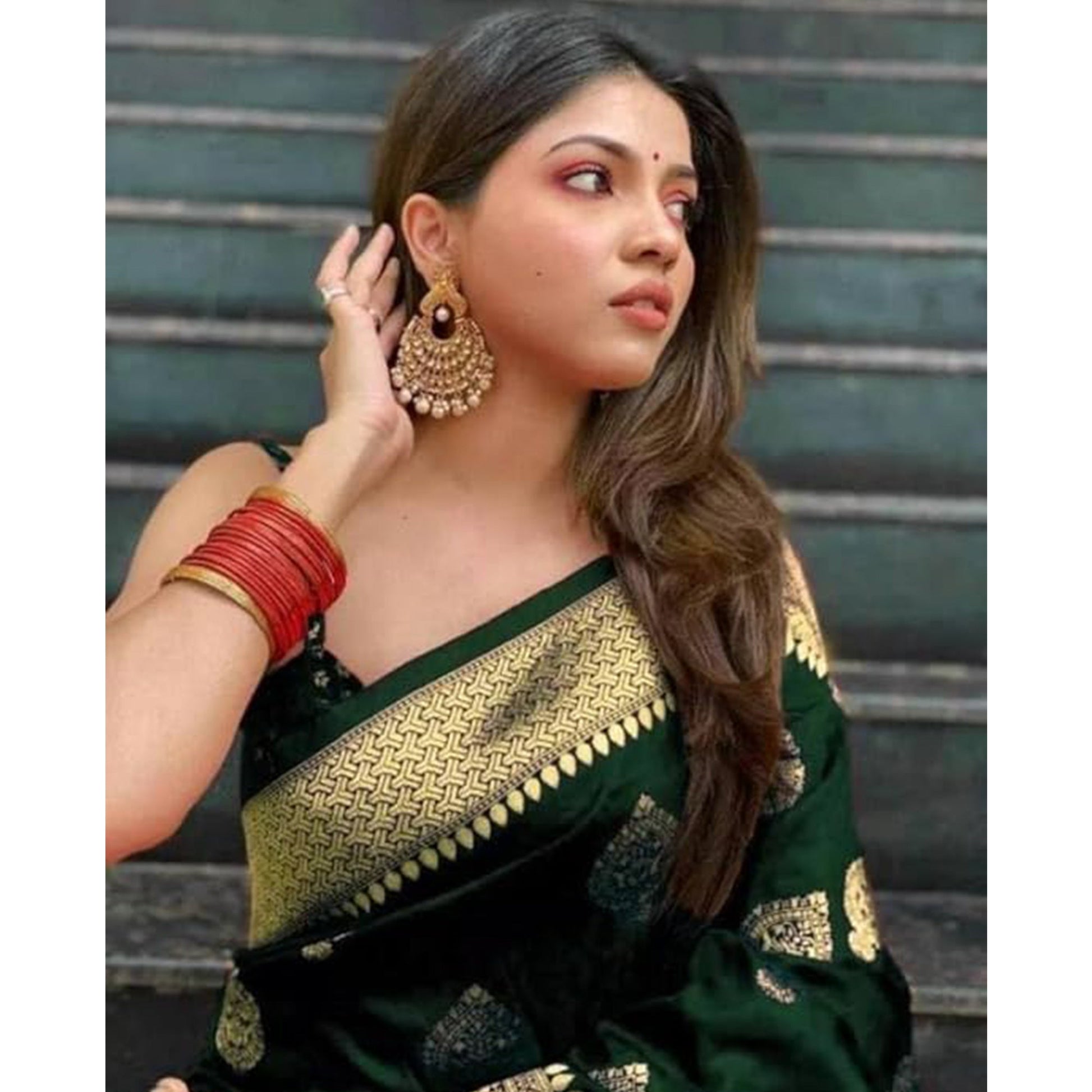 green-woven-banarasi-silk-saree-21