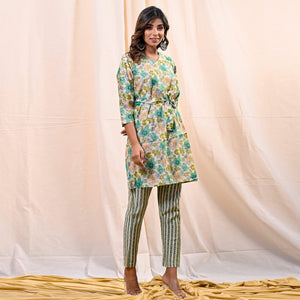 green-floral-foil-printed-chanderi-top-bottom-set-with-belt