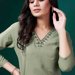 green-yoke-embroidered-pure-cotton-straight-kurti-1