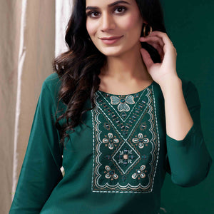 green-yoke-embroidered-pure-cotton-straight-kurti-2