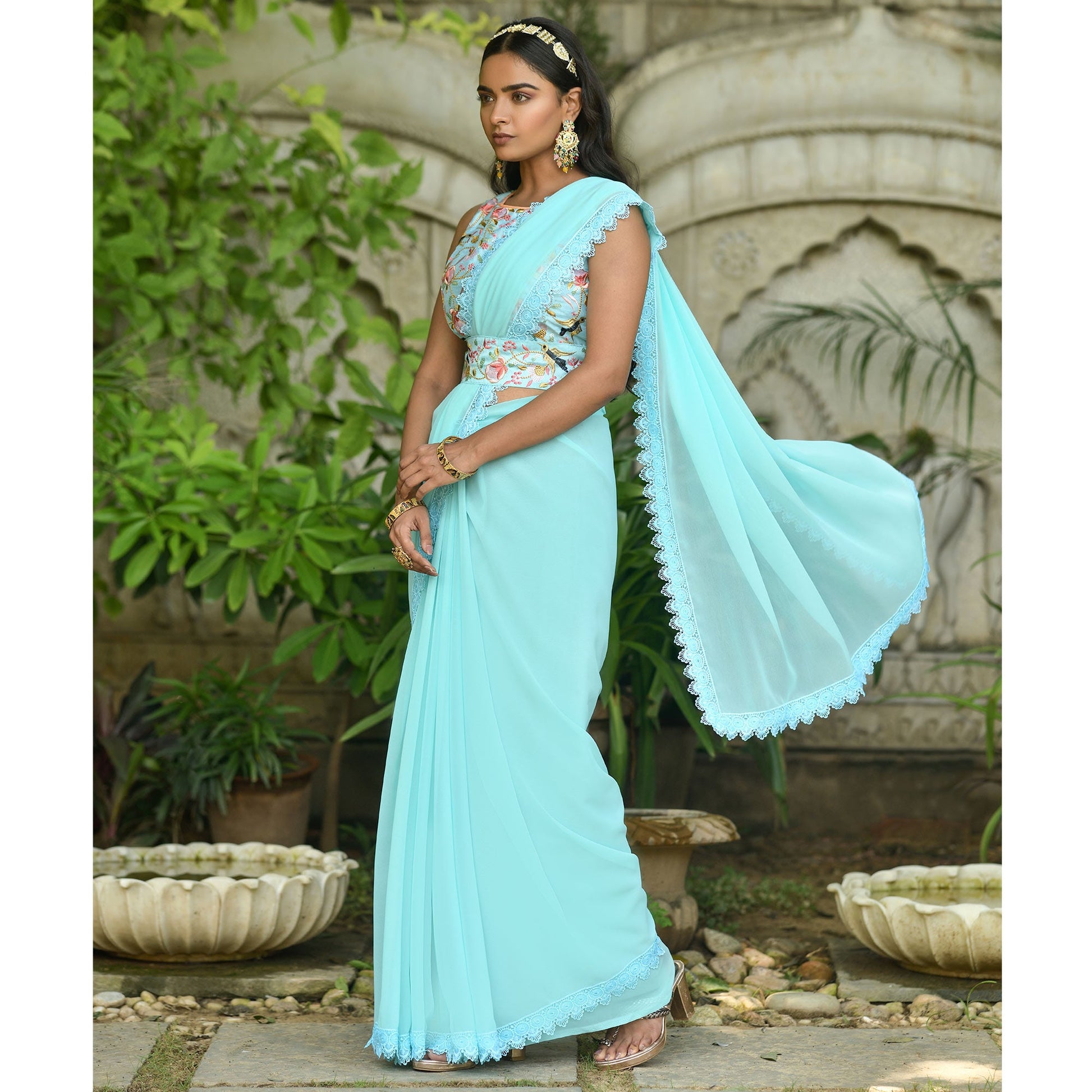 Blue Solid Georgette Saree With Embroidered Bloue Piece