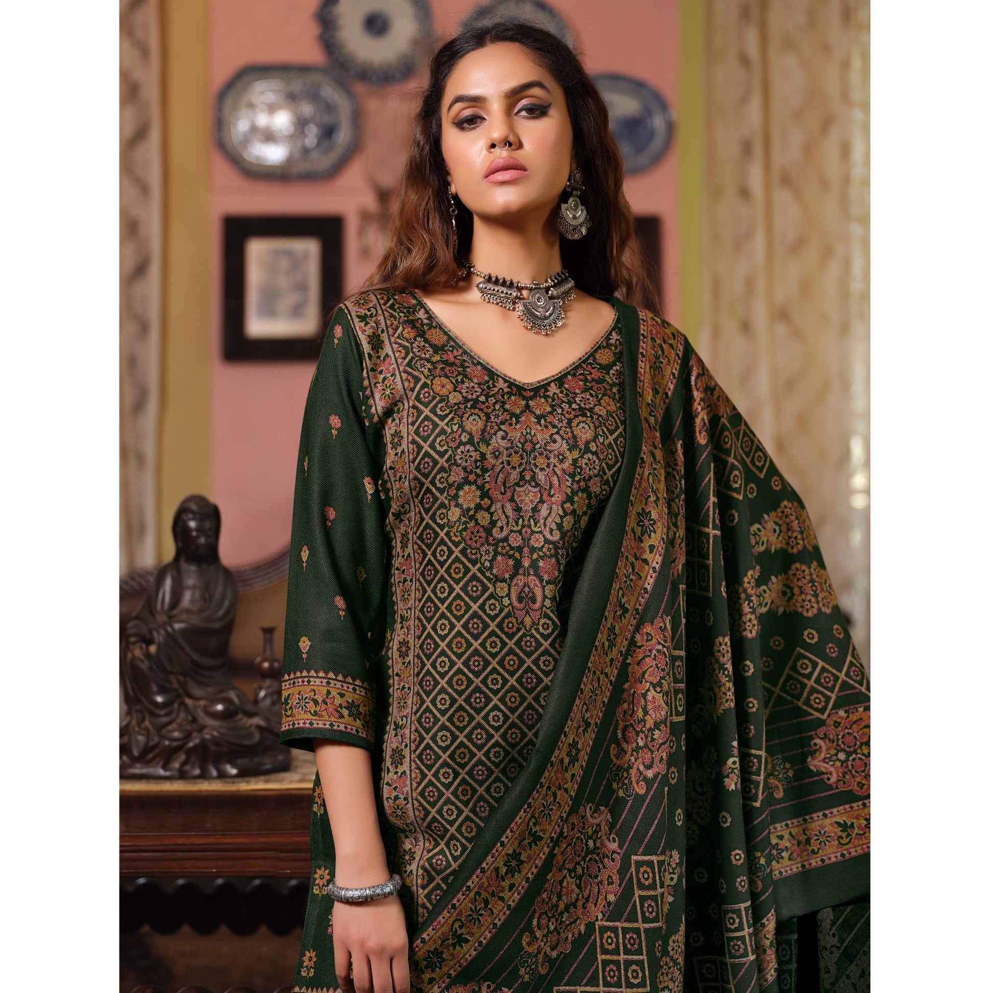 green-digital-printed-pashmina-woolen-suit-2
