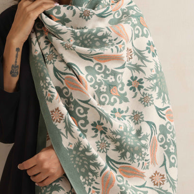 trueBrowns Green Floral Reversible Woollen Stole